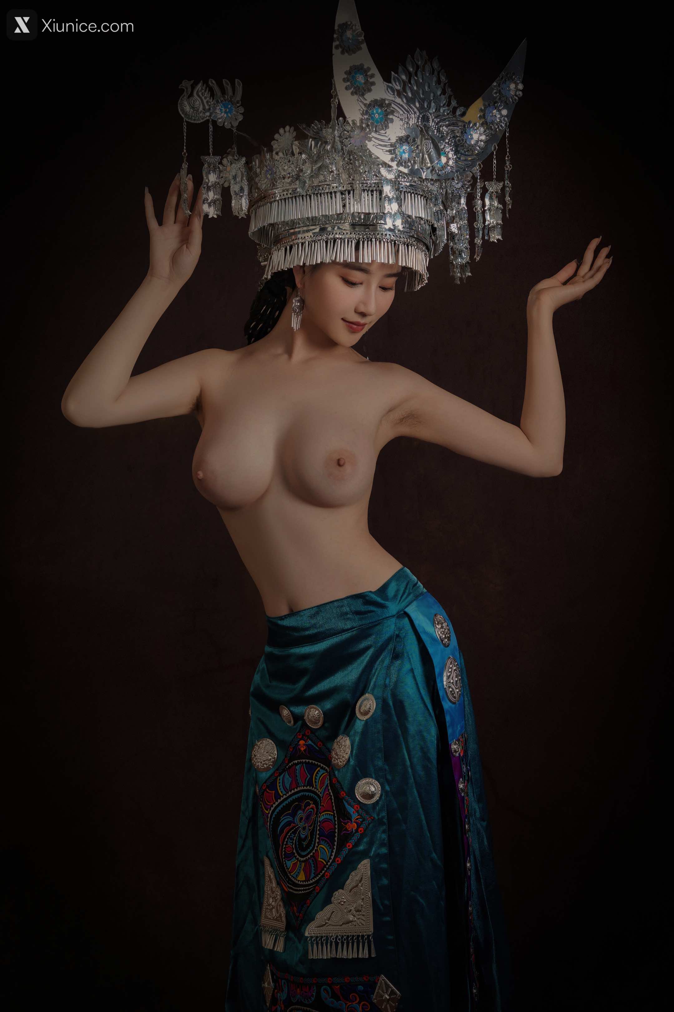 Coser@年年Nnian – 苗疆女孩 第21张