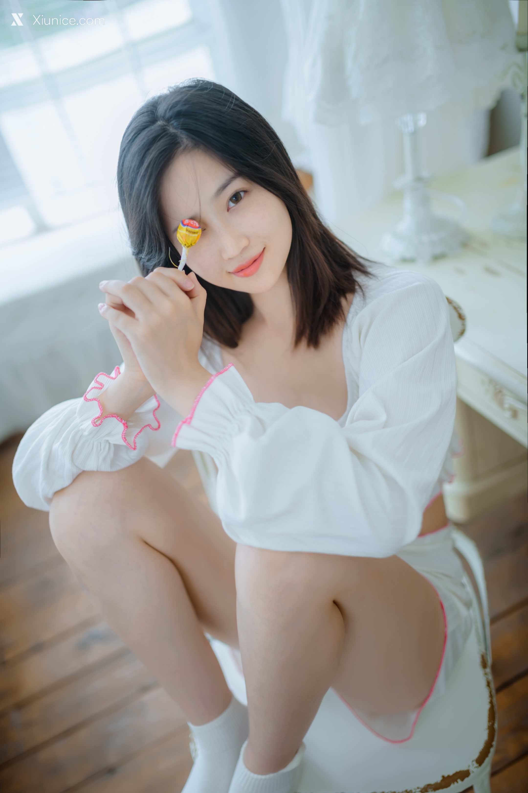 Coser@年年Nnian – 爱吃棒棒糖的少女 第2张