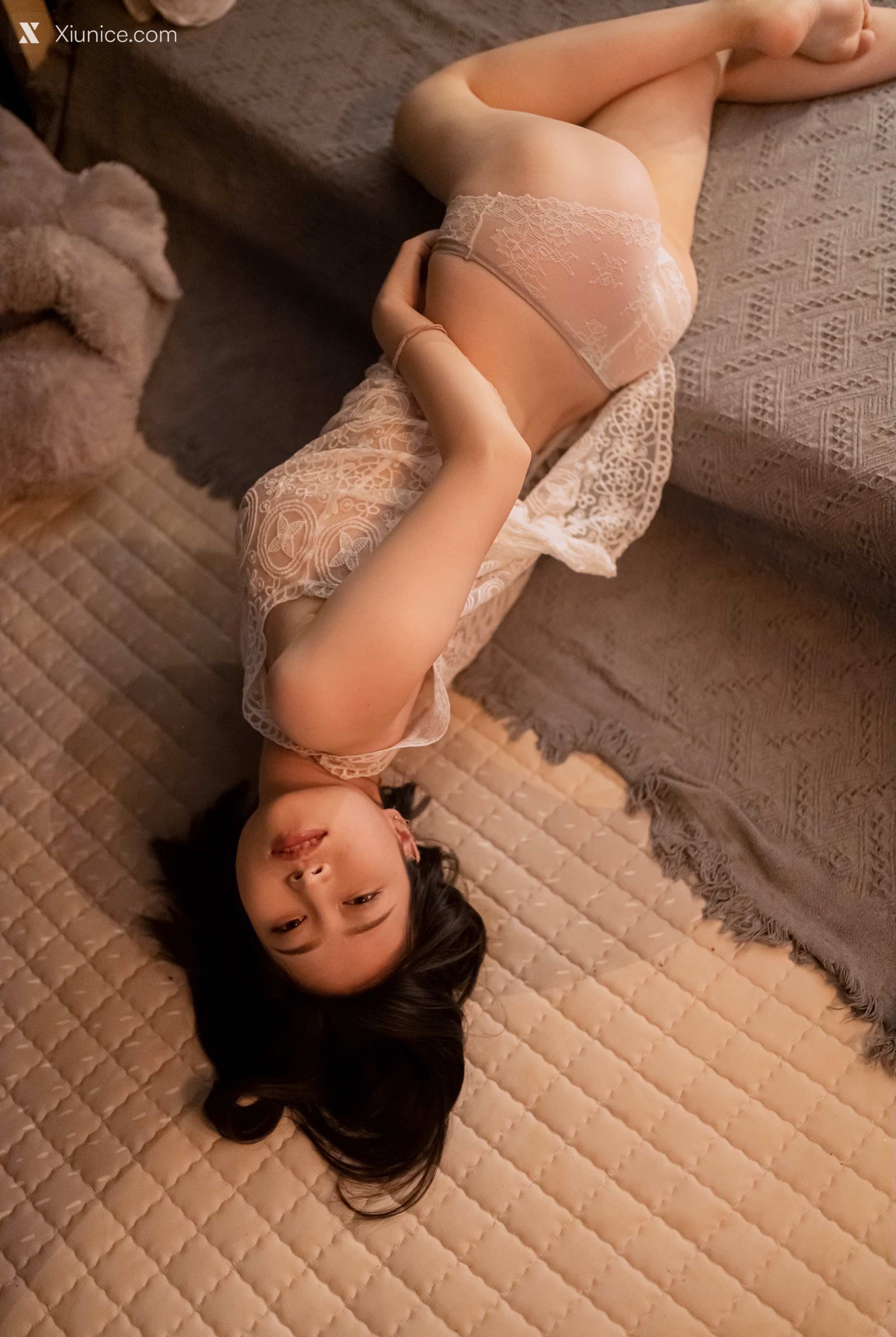 Coser@年年Nnian – 白色网衫 第31张