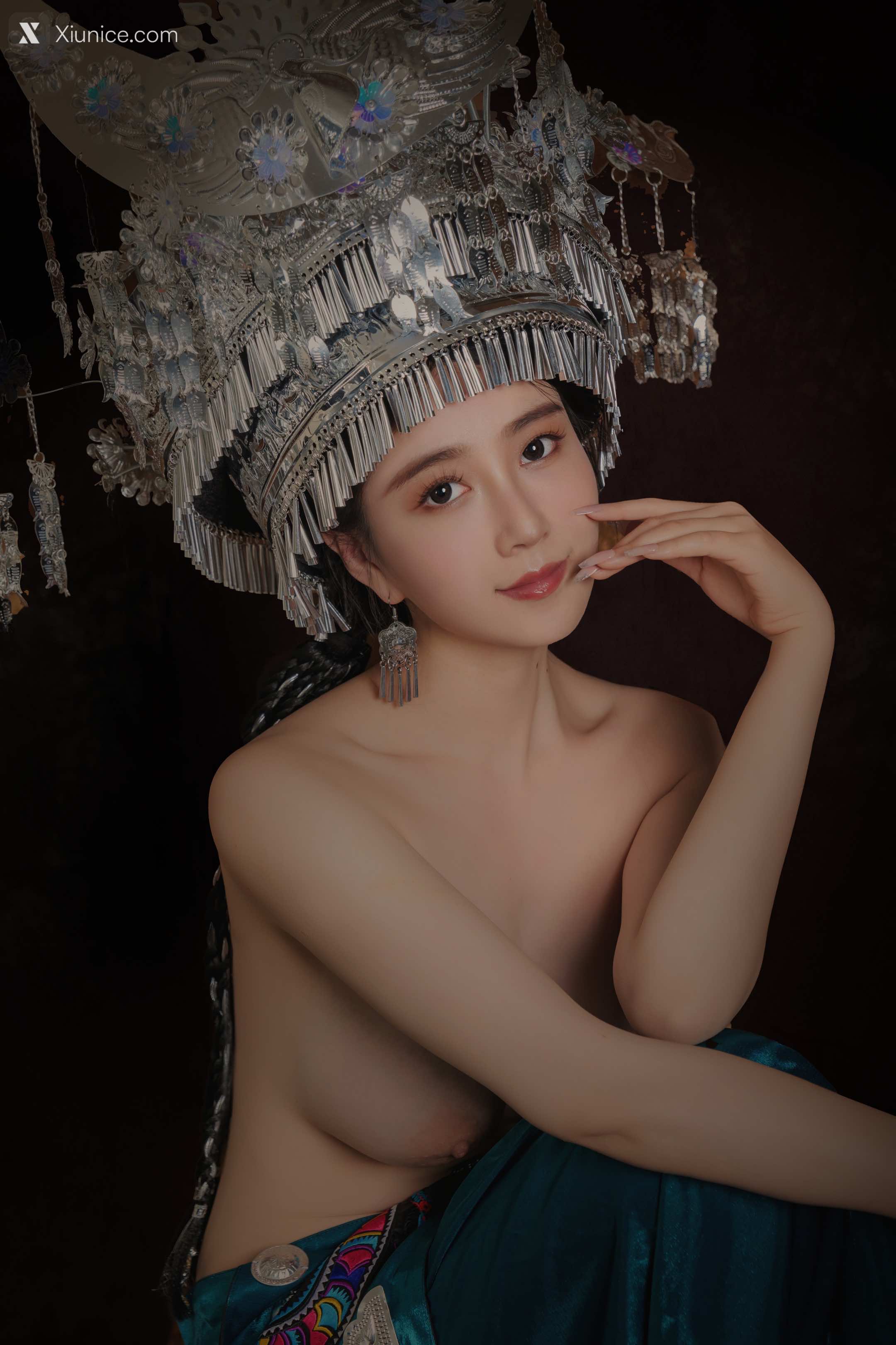 Coser@年年Nnian – 苗疆女孩 第29张
