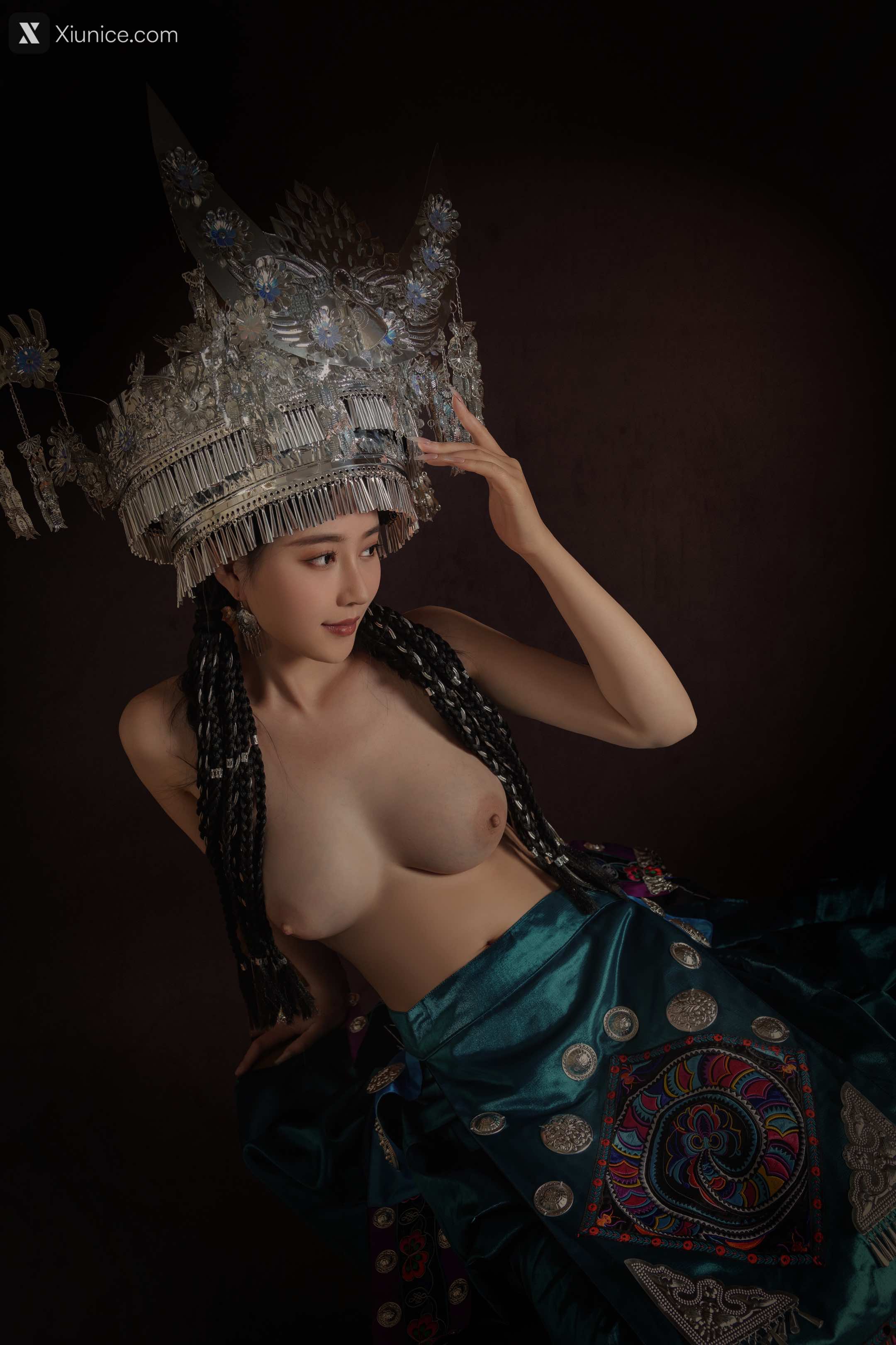 Coser@年年Nnian – 苗疆女孩 第33张