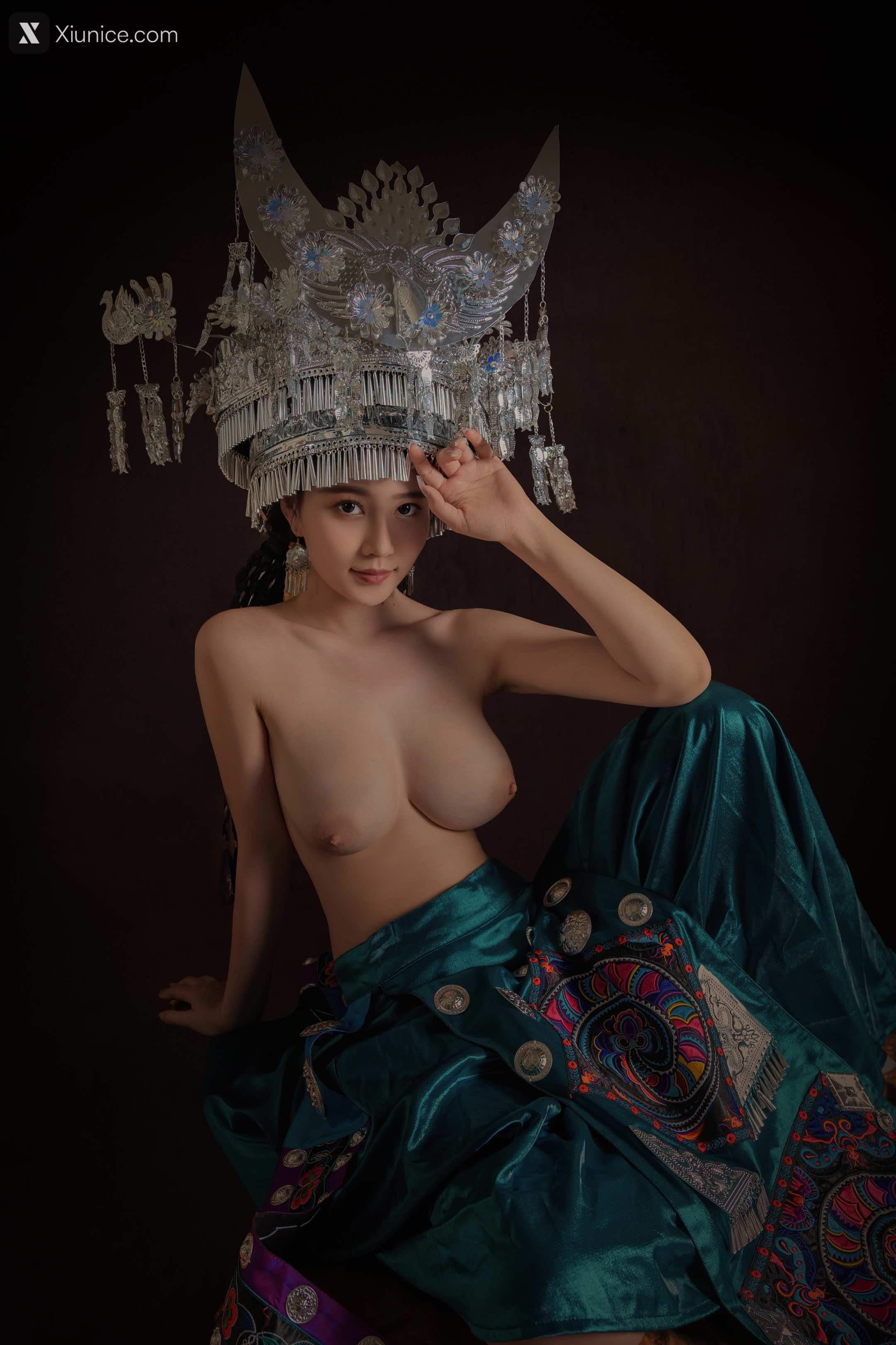 Coser@年年Nnian – 苗疆女孩 第37张
