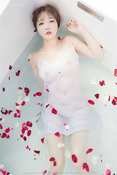 Pure Media Vol.095 Son Ye-Eun (손예은)