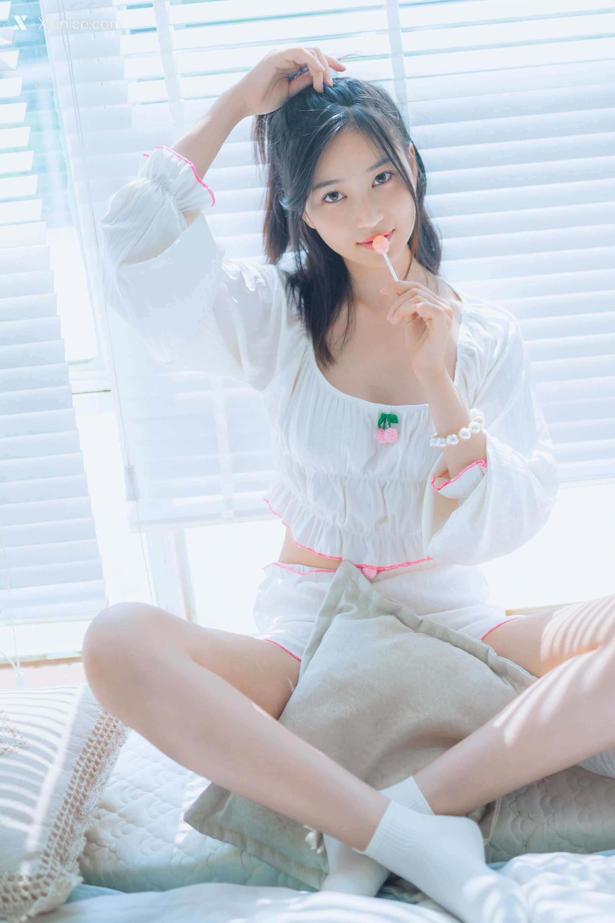 Coser@年年Nnian – 爱吃棒棒糖的少女 第16张