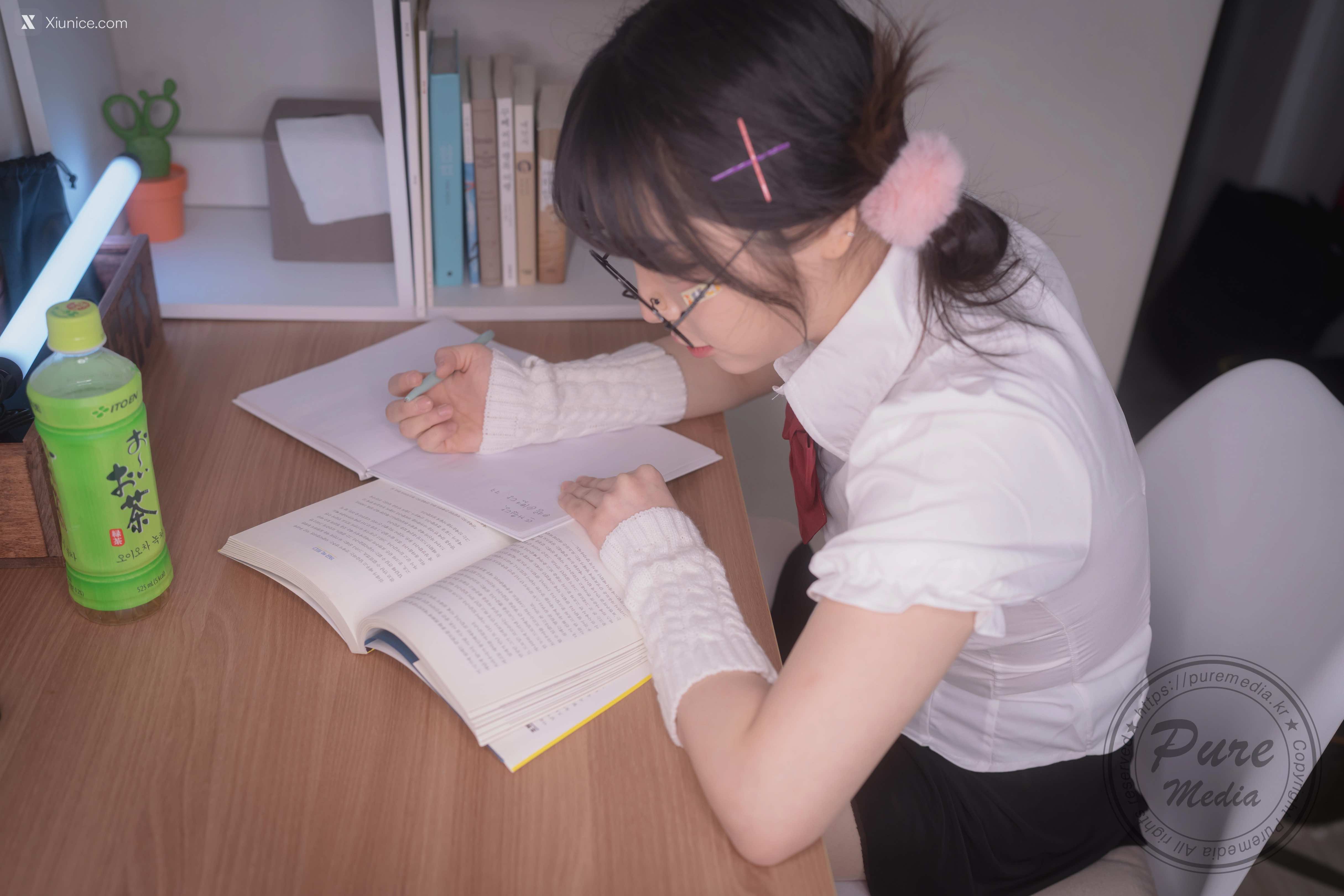 Pure Media Vol.276 Jelly (젤리) – Girl Trapped in a Rooftop Room 第69张