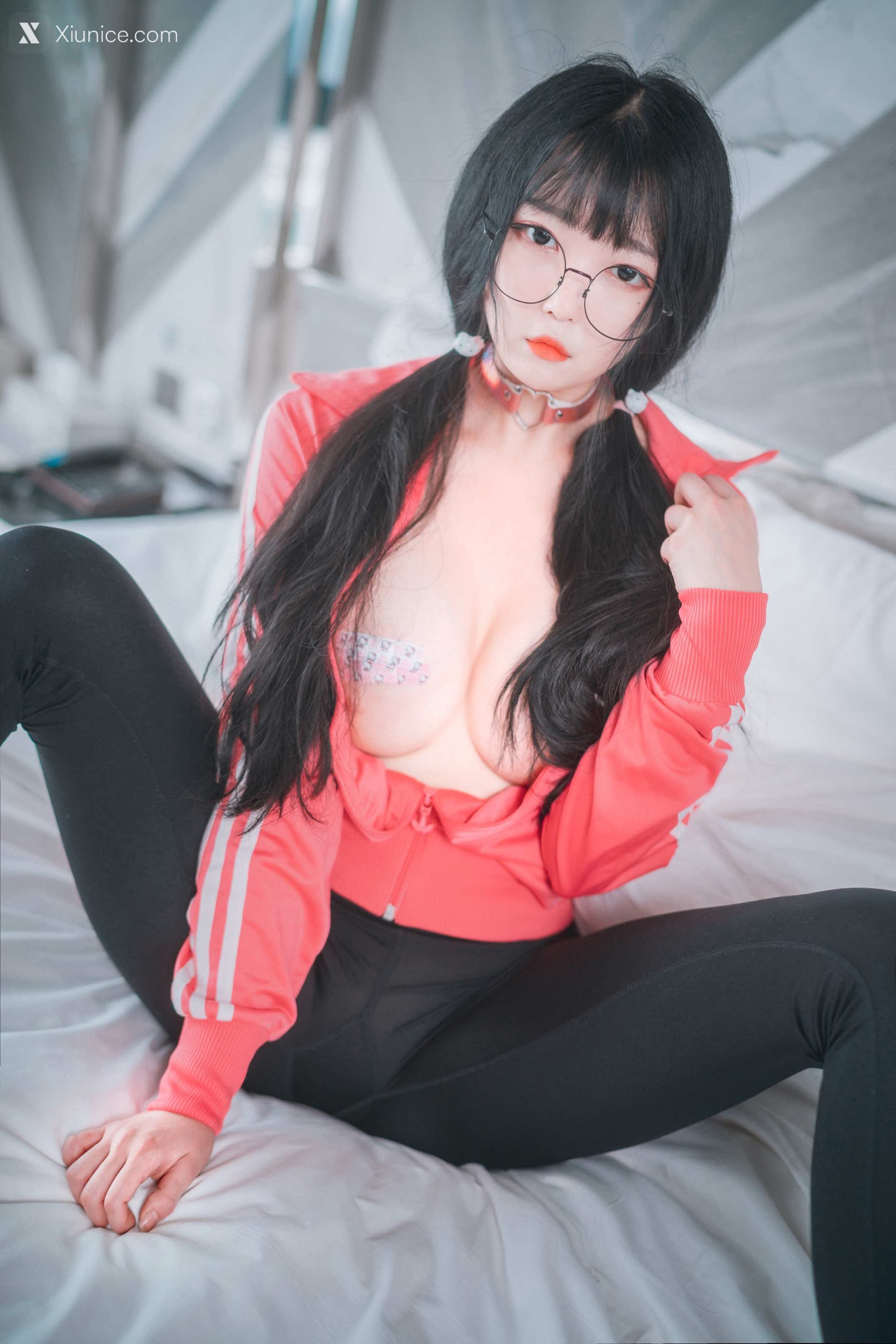 DJAWA Photo – Aram (아람) – “Hot Pink Jersey!” 第10张