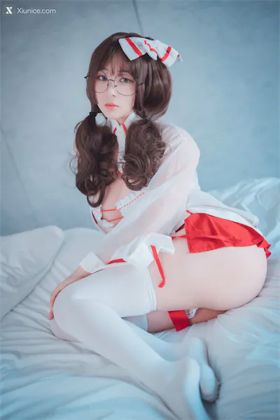 DJAWA Photo – Heihwa (설연) – Hei-Miko! (Shaman-Girl)