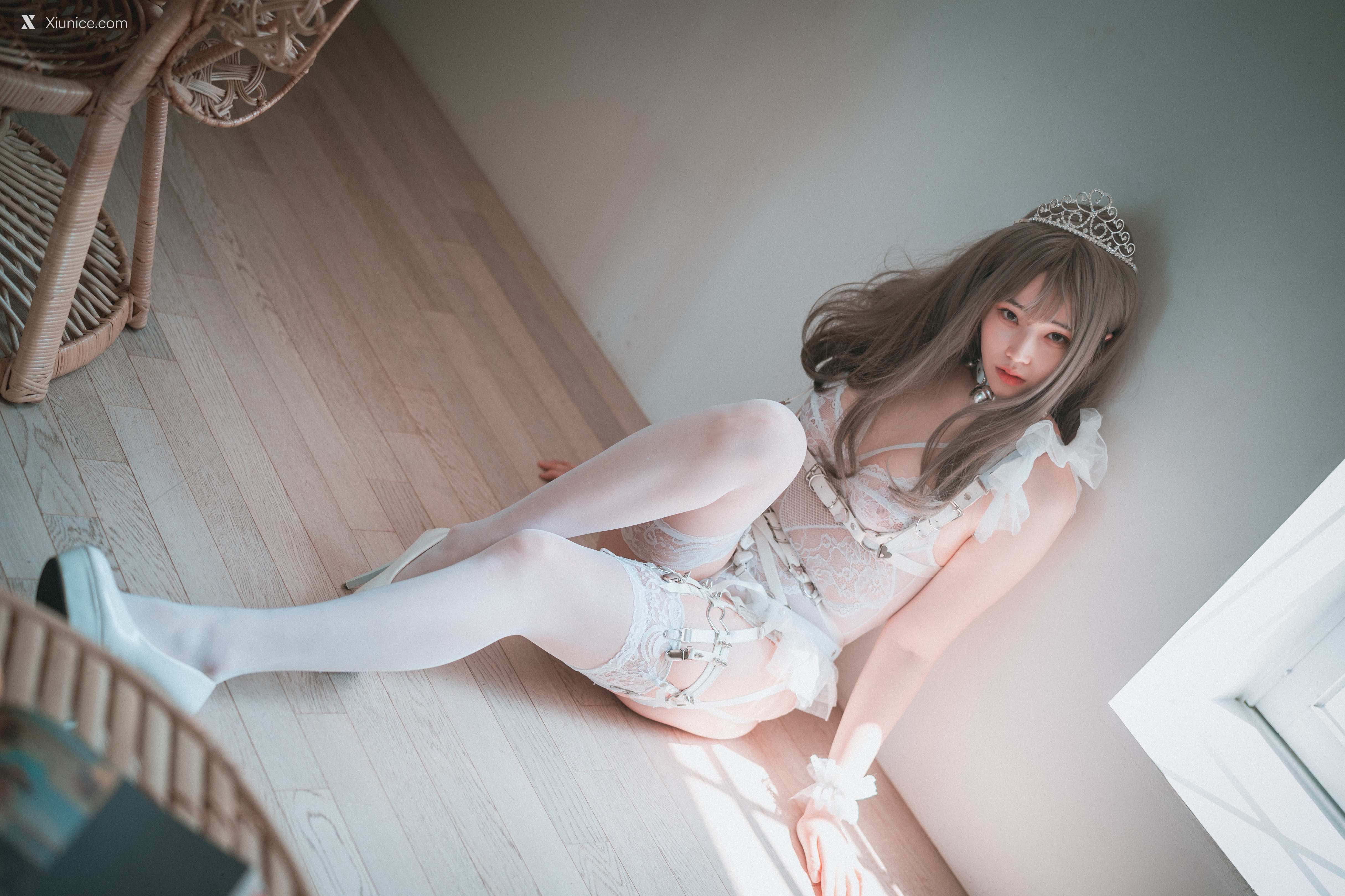 DJAWA Photo – Bambi (밤비) – “Reine de Blanc (B-side)” 第8张