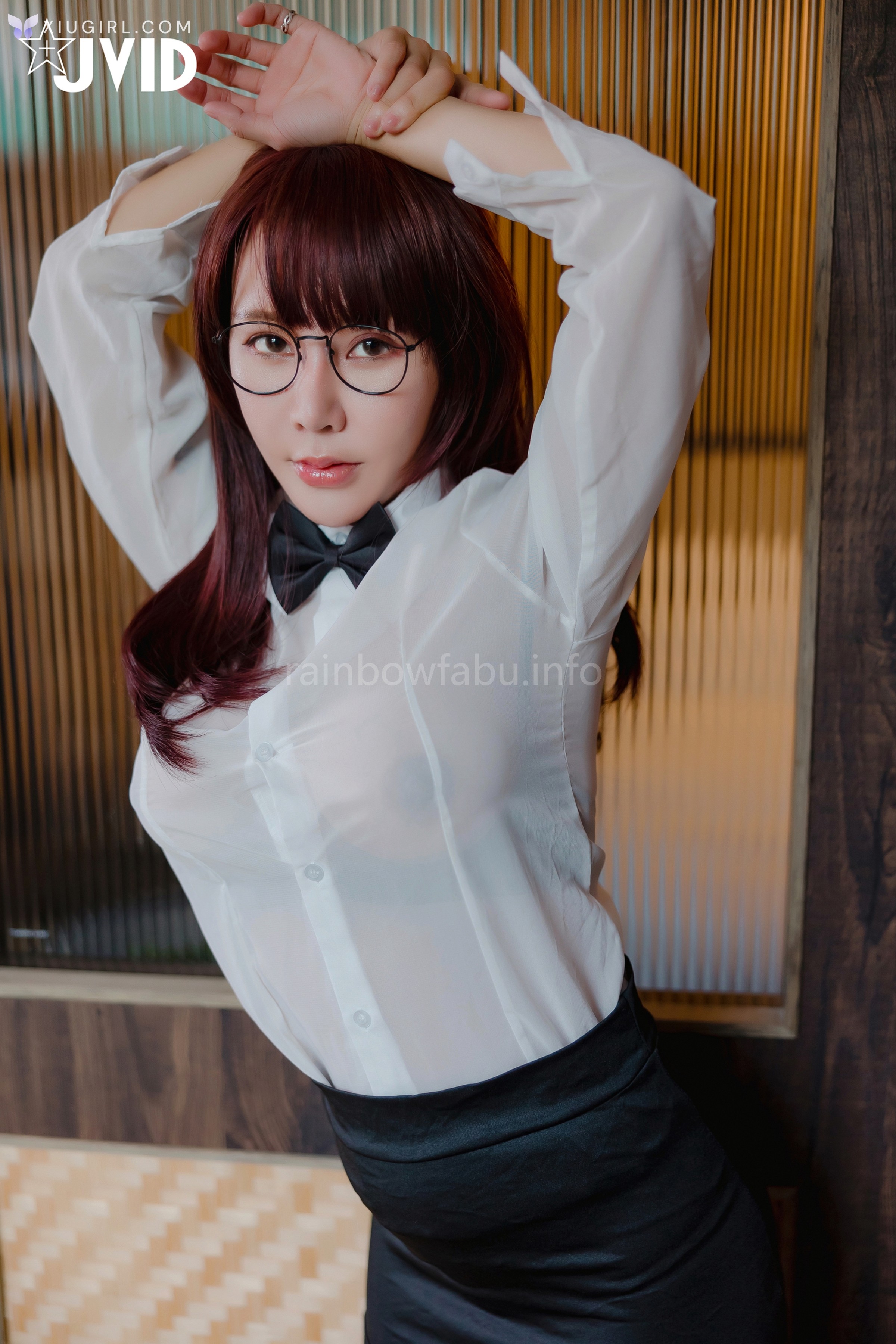 JVID Iouiou – 超狂新人首發全裸 吊帶網絲女秘書血脈噴張 揉搓嫩鮑放聲淫叫 第76张