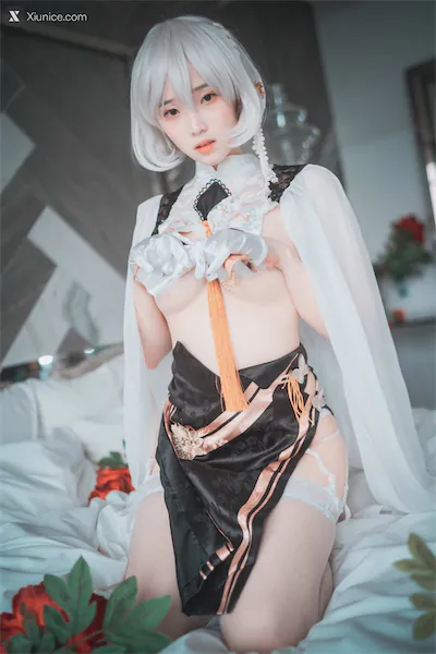 DJAWA Photo – Bambi (밤비) – Azur Lane HMS Sirius