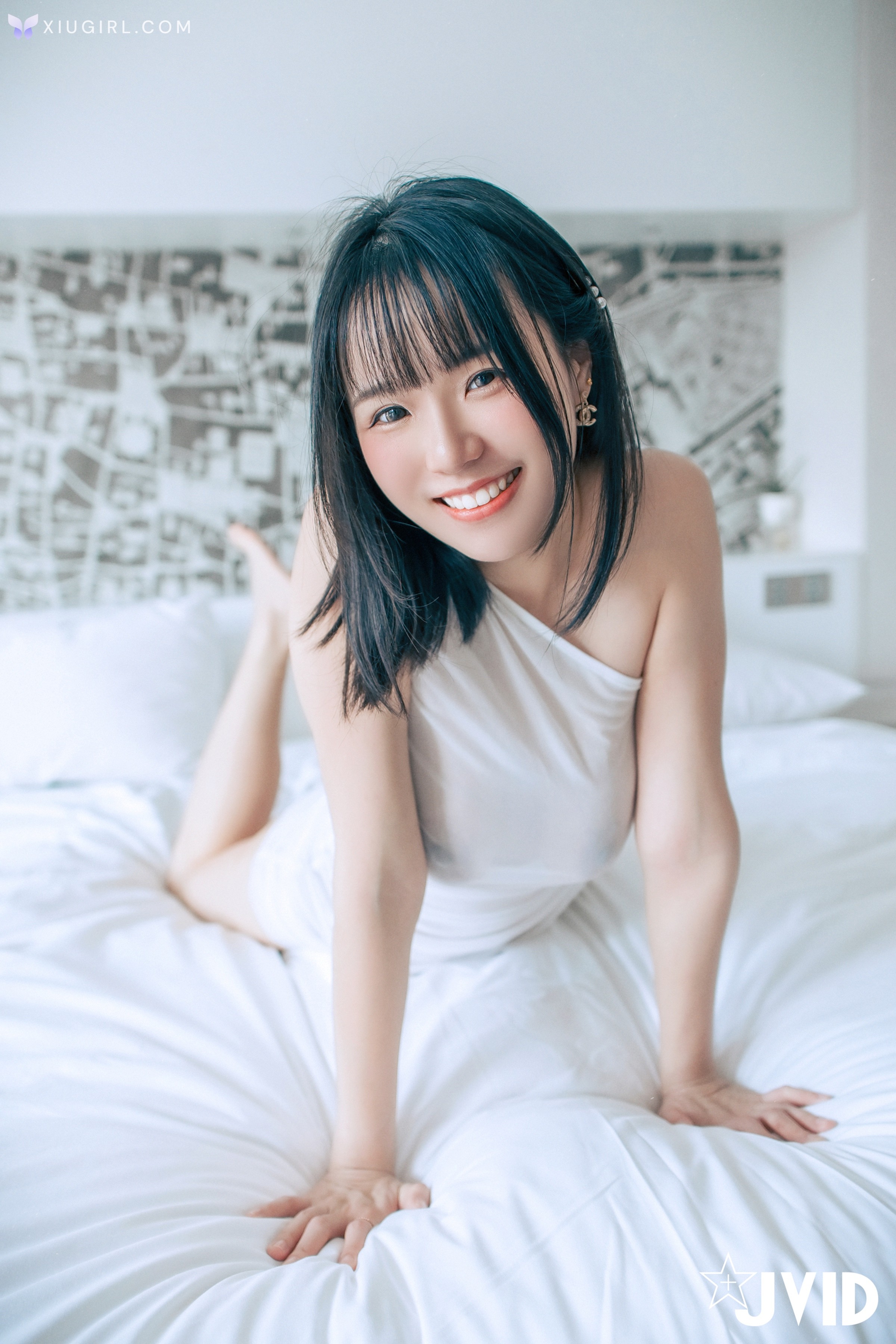 JVID Angela寶7 – 豪乳情婦の不倫旅行寶七跪舔肉棒的色色拜金萌妹靈巧的舌頭舔來舔去 第31张