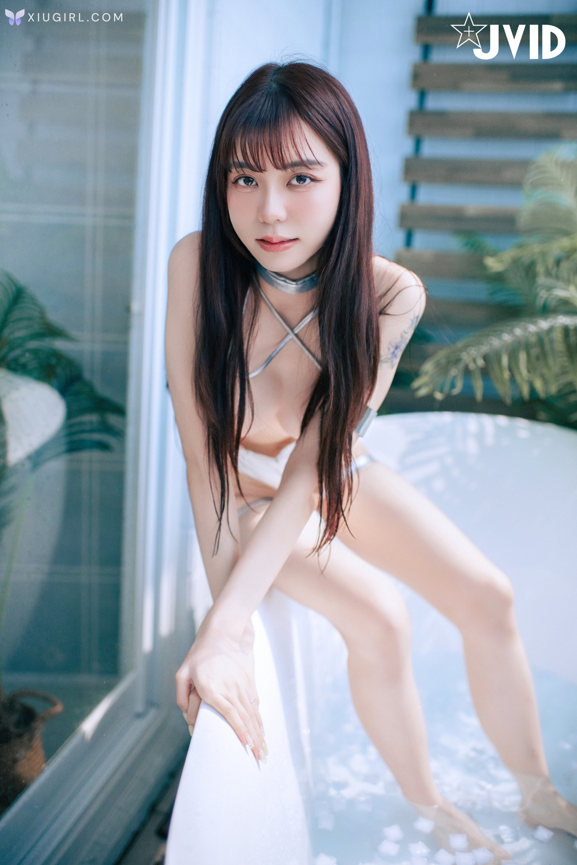 JVID Caroline卡洛琳 – 穿越到我家の未來少女卡洛琳 乳夾調教敏感乳首 近距離特寫掰開粉鮑 發情翹高美尻勾引我 第167张