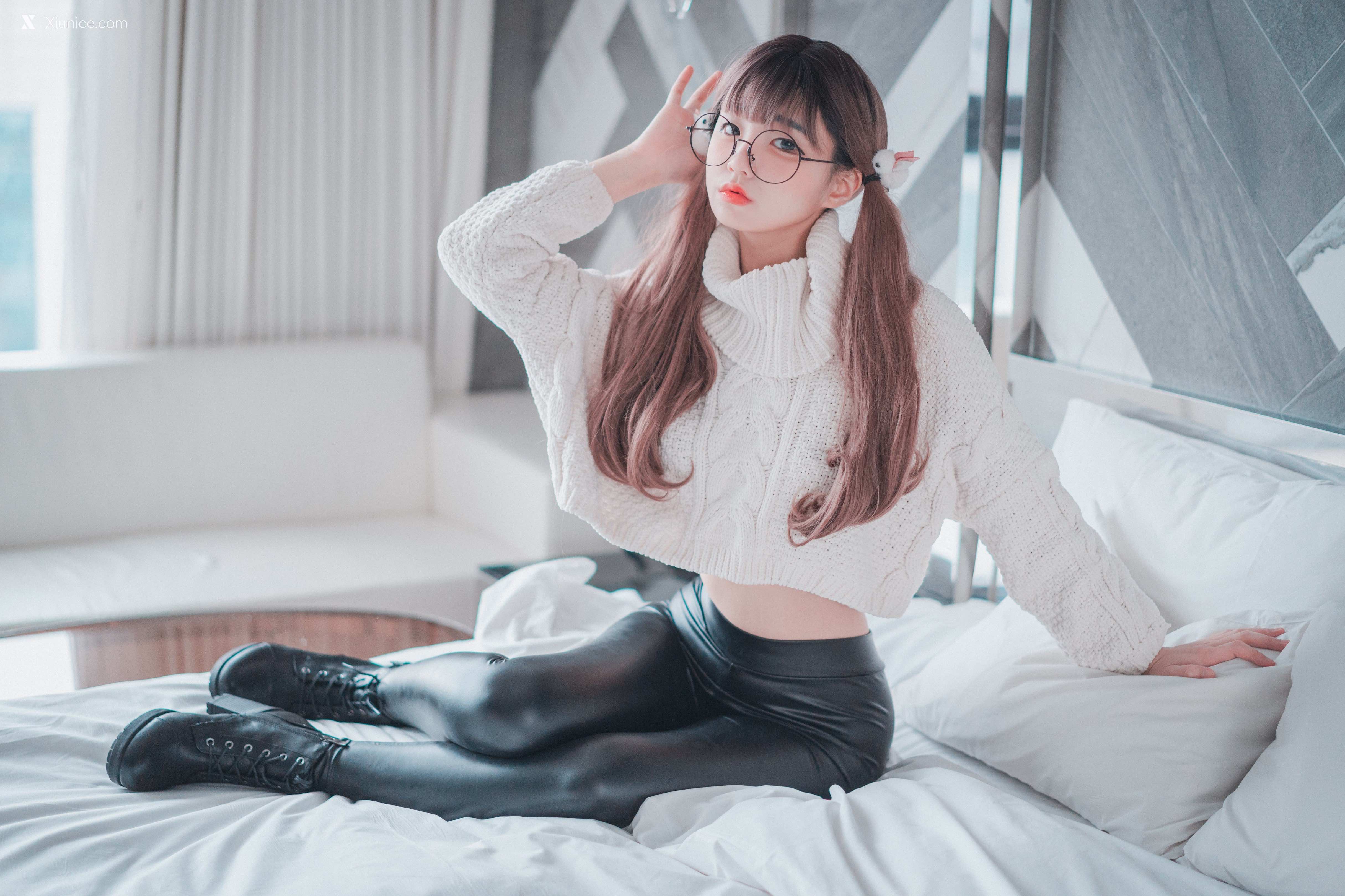 DJAWA Photo – Jeong Jenny (정제니) – Loose and Tight White 第2张