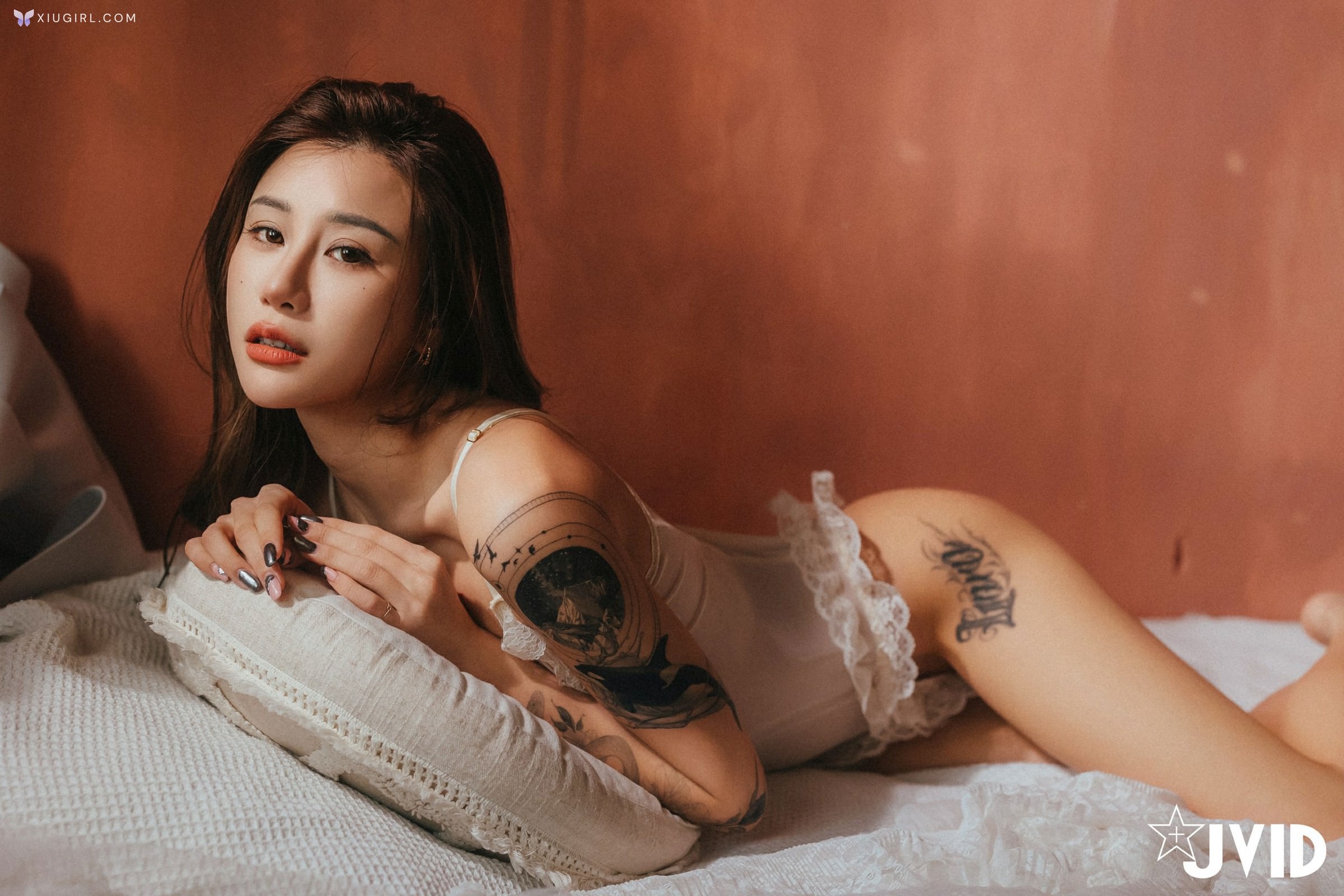 JVID Lara 雙囍 – 獨留的時光 與雙囍纏綿在浪漫花房的情緒與身體交流 第31张