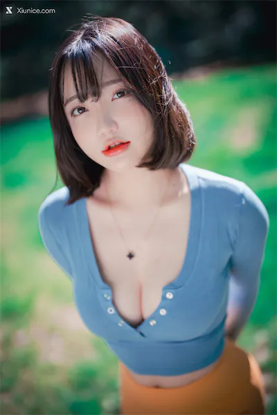 DJAWA Photo – Son Ye-Eun (손예은) – Naughty Trekking