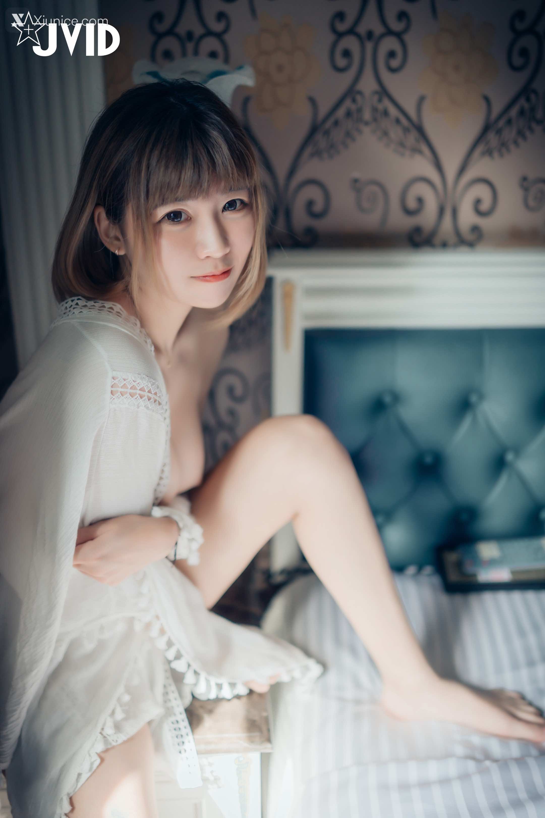 JVID – 果寶寶 – 與巨乳女友果寶寶開房間的全裸無碼寫真 第54张
