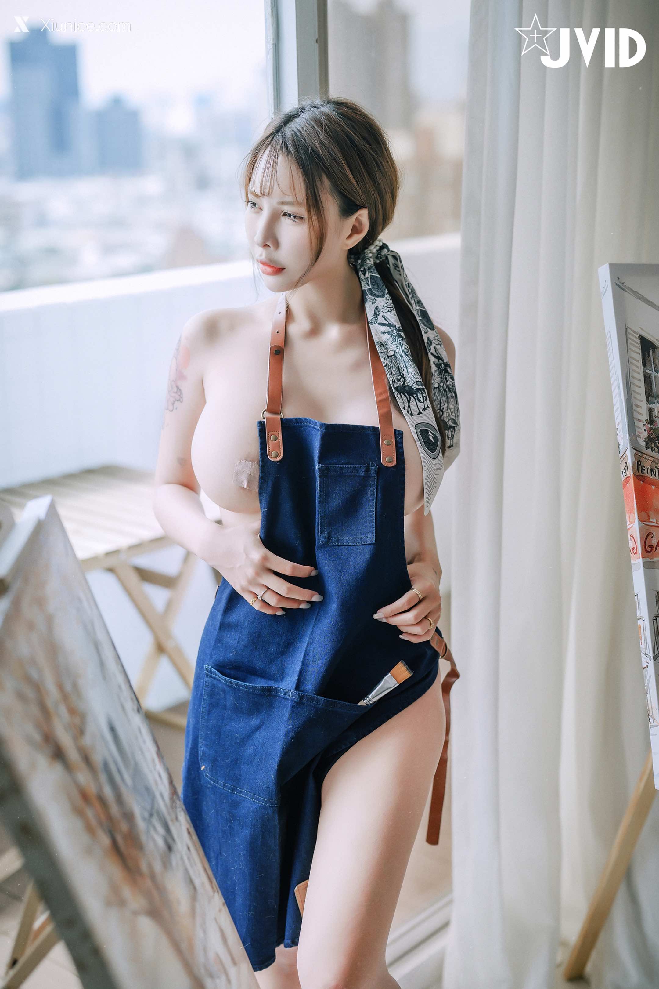 JVID – 艾妃 – 一手無法掌握「I級核彈」艾妃’ 禽色繪師の巨汝誘惑 第14张