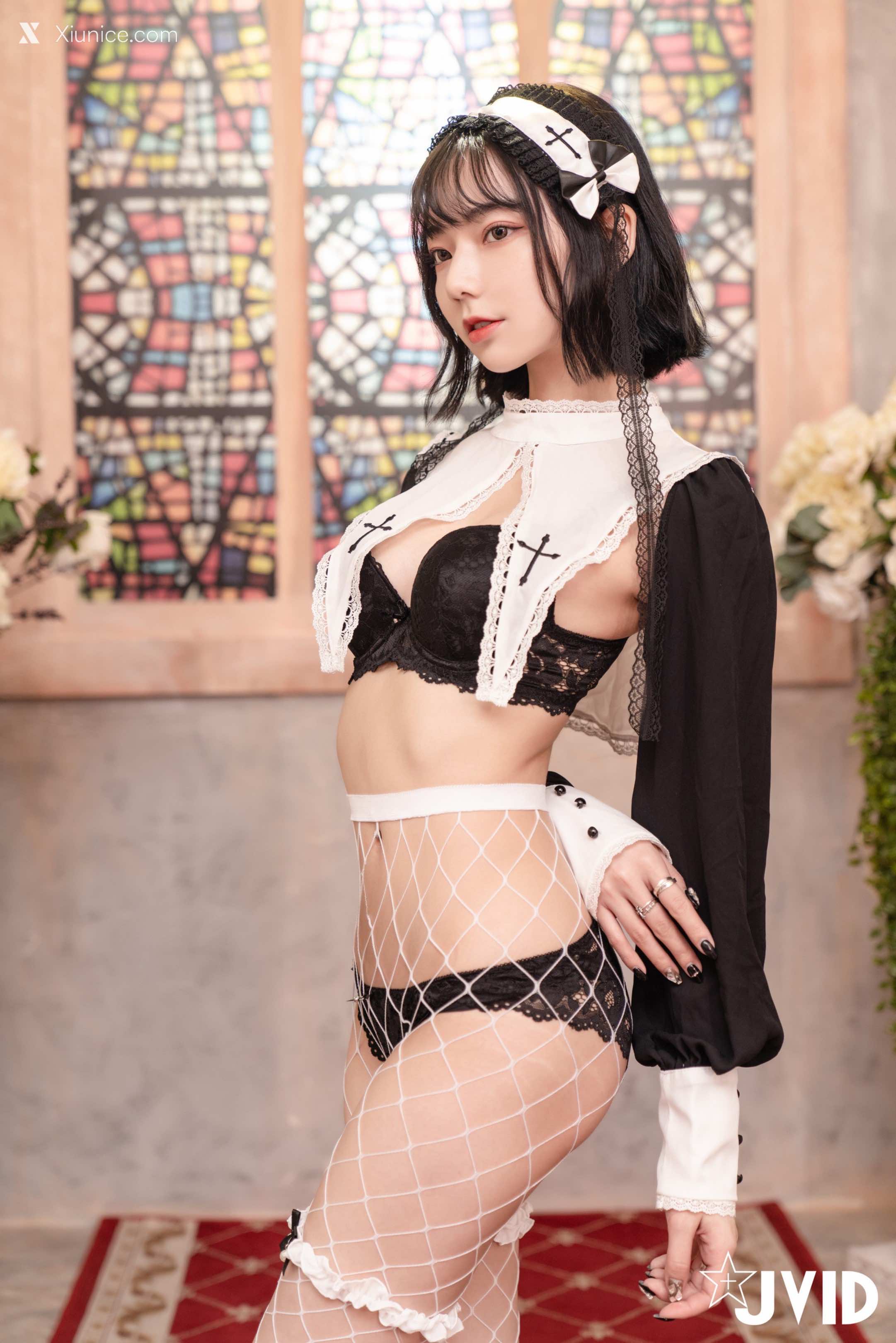 JVID – 啾啾 – 甜美小修女啾啾深夜獨自在禮堂釋放人的慾望 第39张