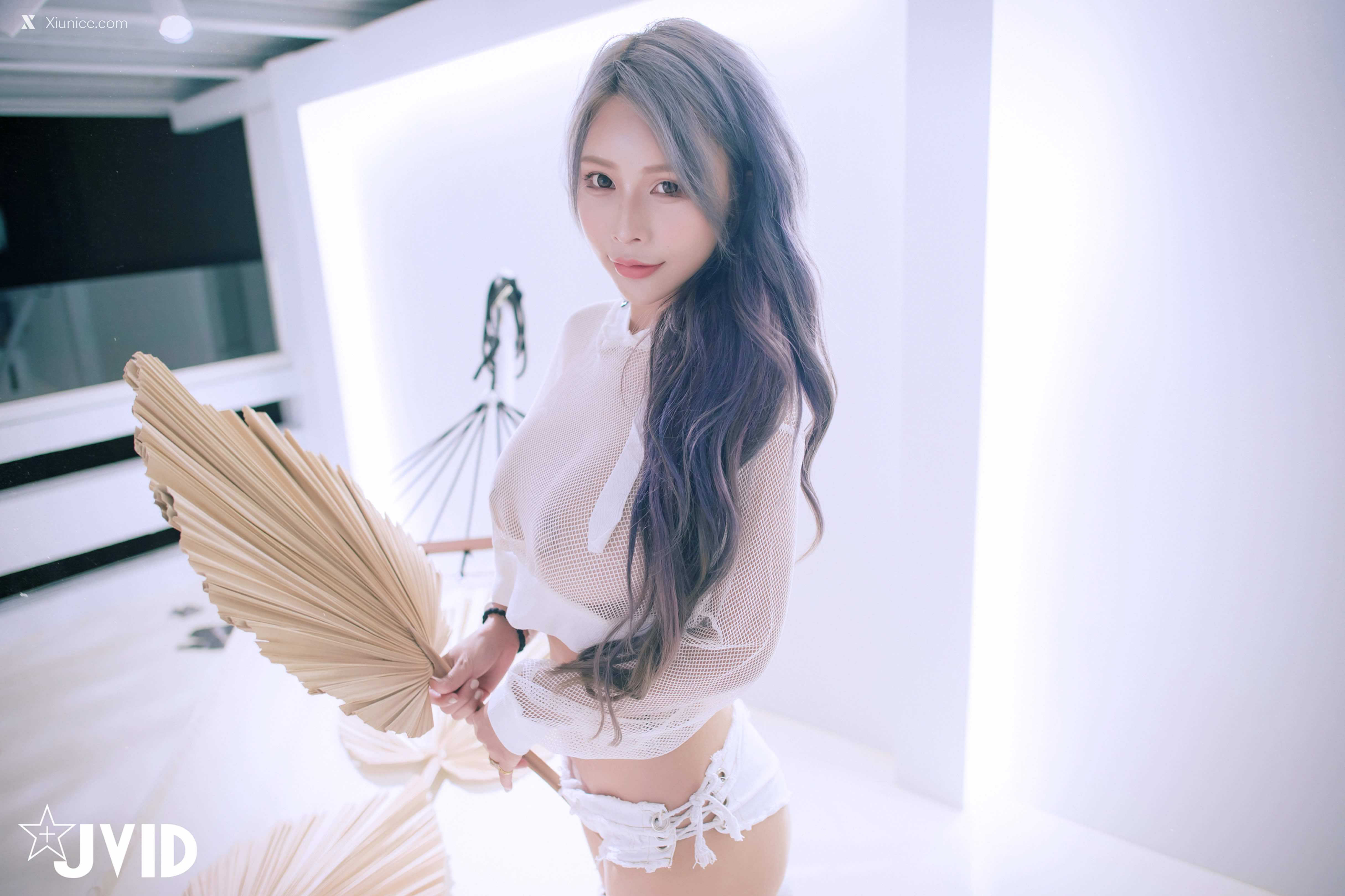 JVID – 艾妃 – 神級美巨乳艾妃的情慾之夜『首次雙人情慾大尺／騎乘式解鎖』 第13张
