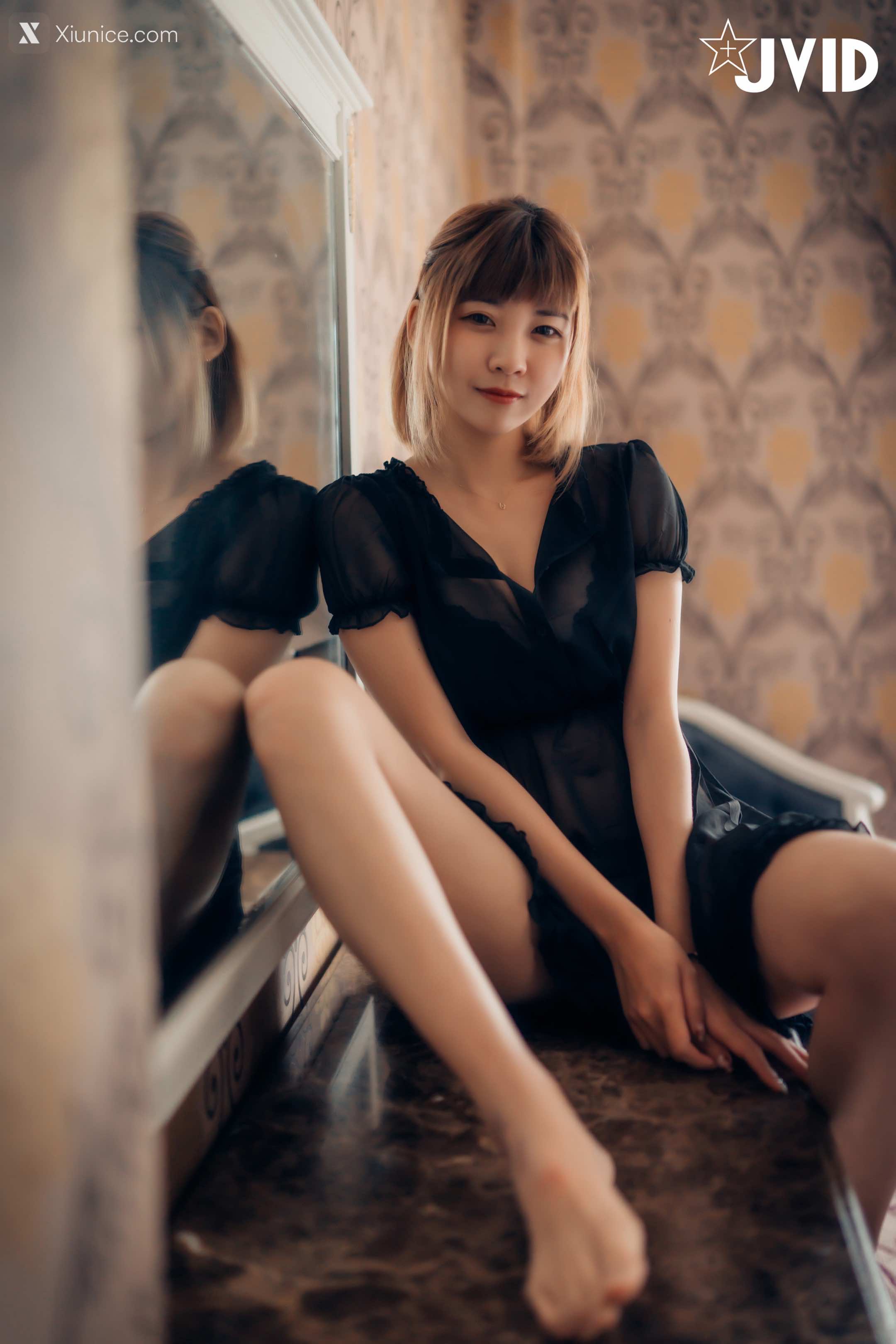 JVID – 果寶寶 – 與巨乳女友果寶寶開房間的全裸無碼寫真 第41张