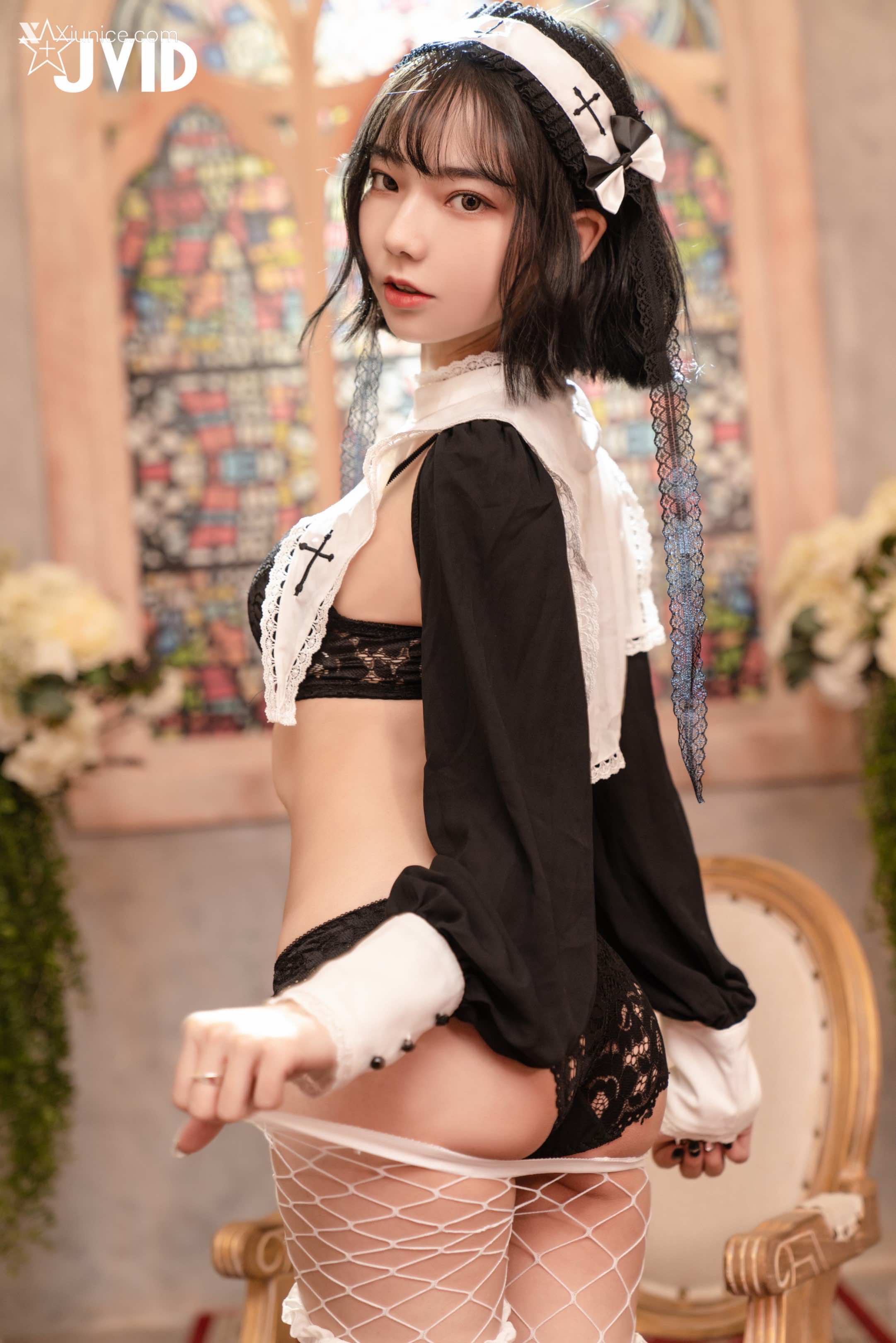 JVID – 啾啾 – 甜美小修女啾啾深夜獨自在禮堂釋放人的慾望 第73张