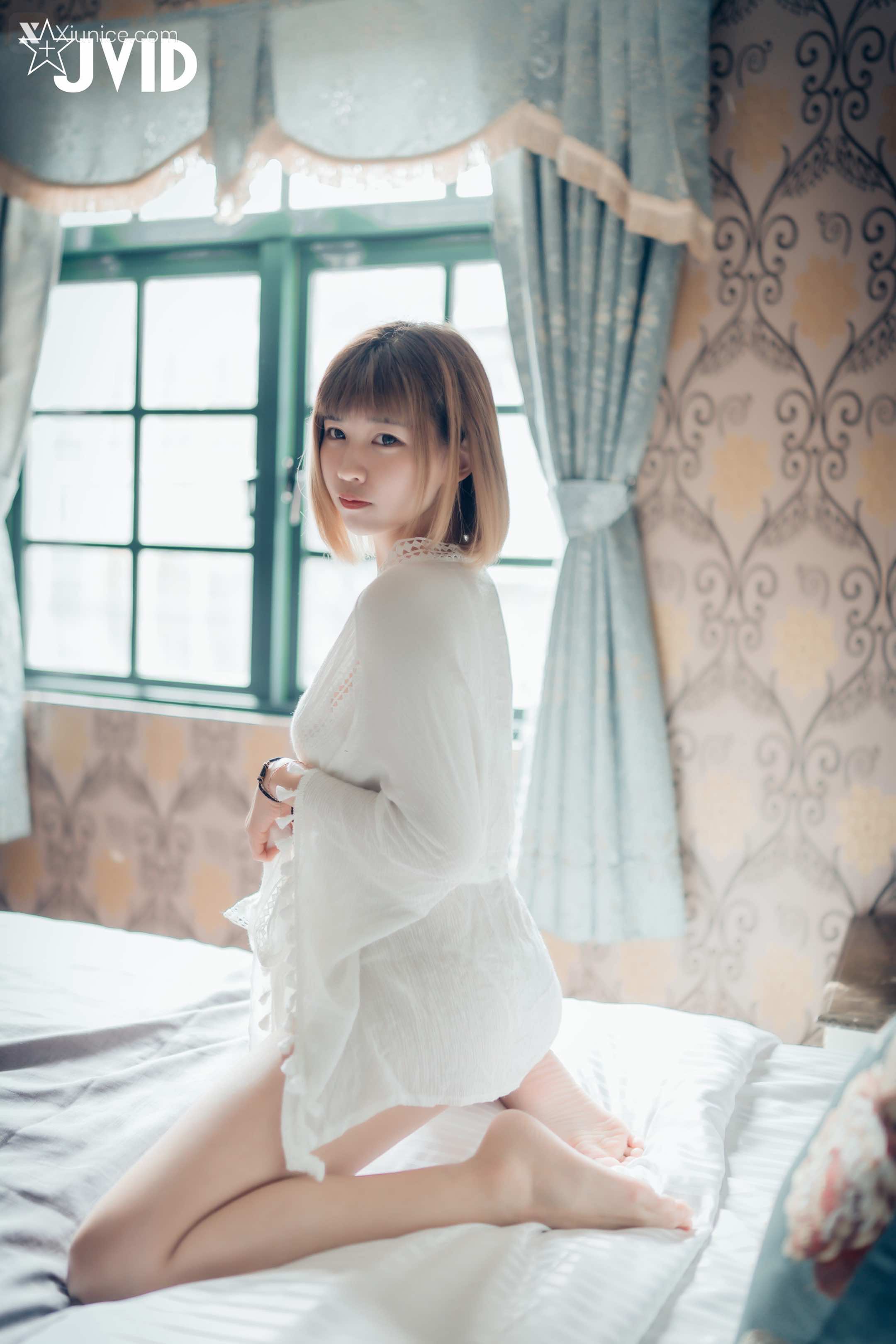 JVID – 果寶寶 – 與巨乳女友果寶寶開房間的全裸無碼寫真 第8张