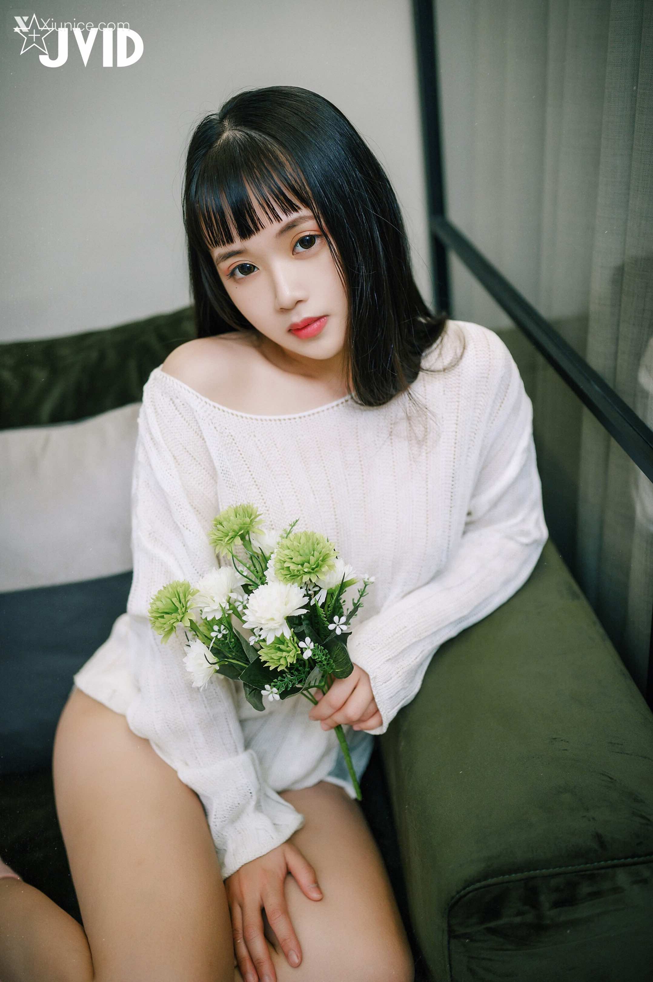JVID – 叶思敏 & 加加喵 Jamie – 18才的姉妹，探索彼此的身體，勾引修電視的大哥哥 第13张