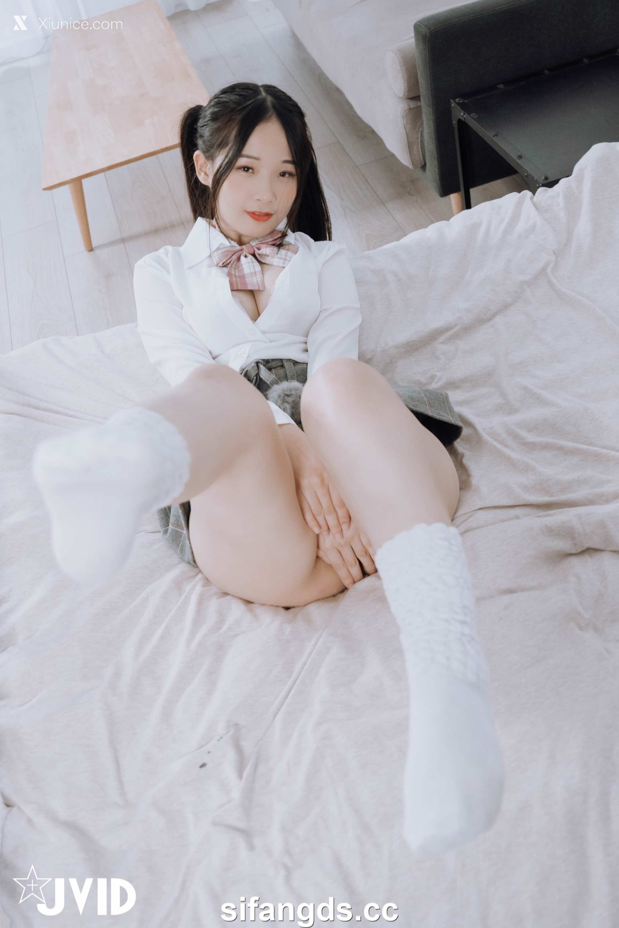 JVID – 婕咪 Juice – 雙馬尾女孩婕咪想在學長的胯下依偎(全裸無遮四點全開) 第28张