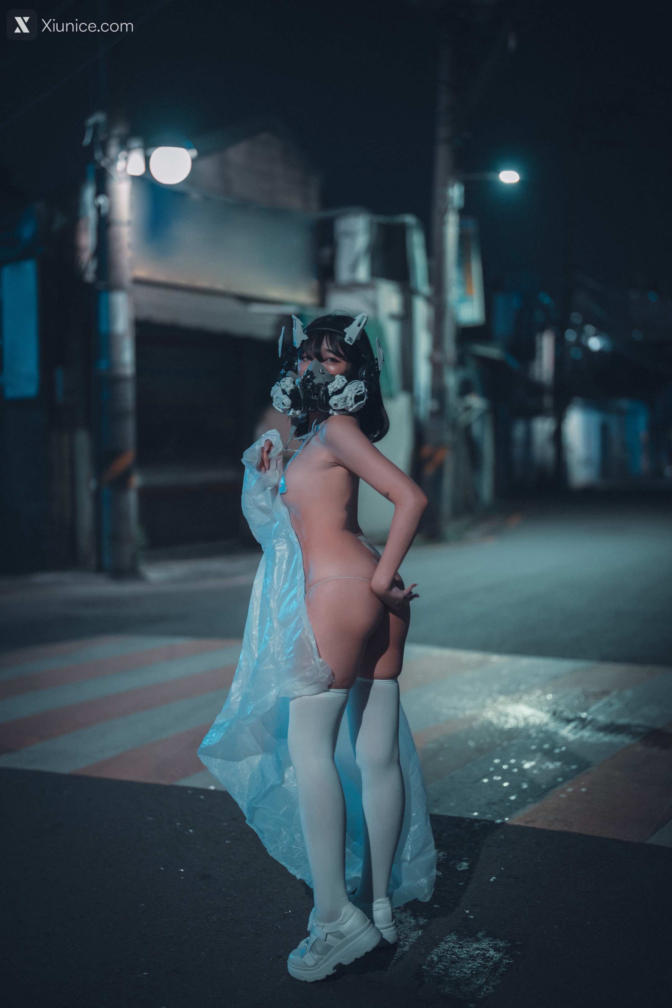 DJAWA Photo – Sonson (손손) – Vagabundo de la Noche (Masked-girl in raincoat) 第12张