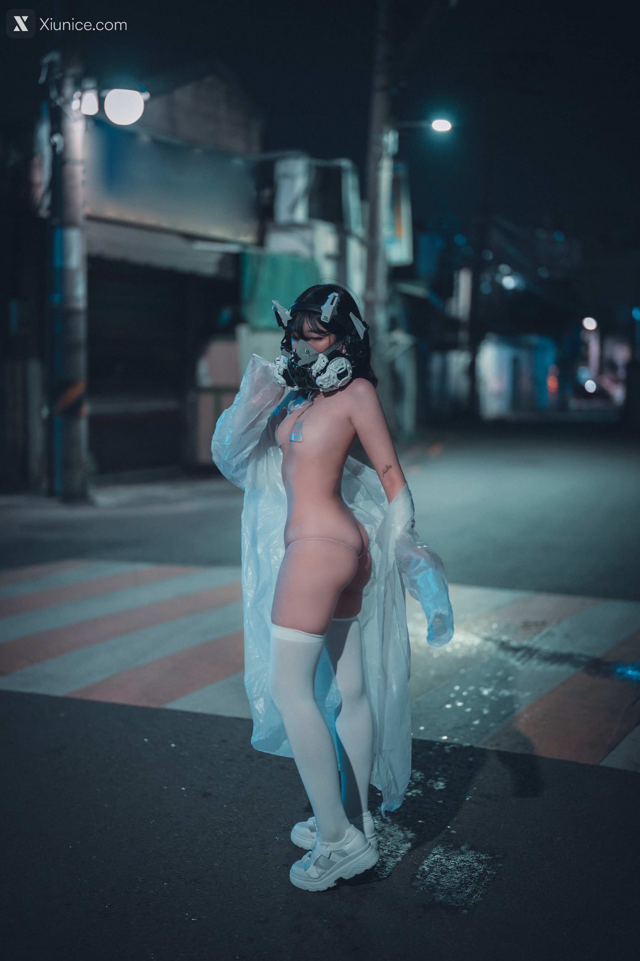DJAWA Photo – Sonson (손손) – Vagabundo de la Noche (Masked-girl in raincoat) 第6张