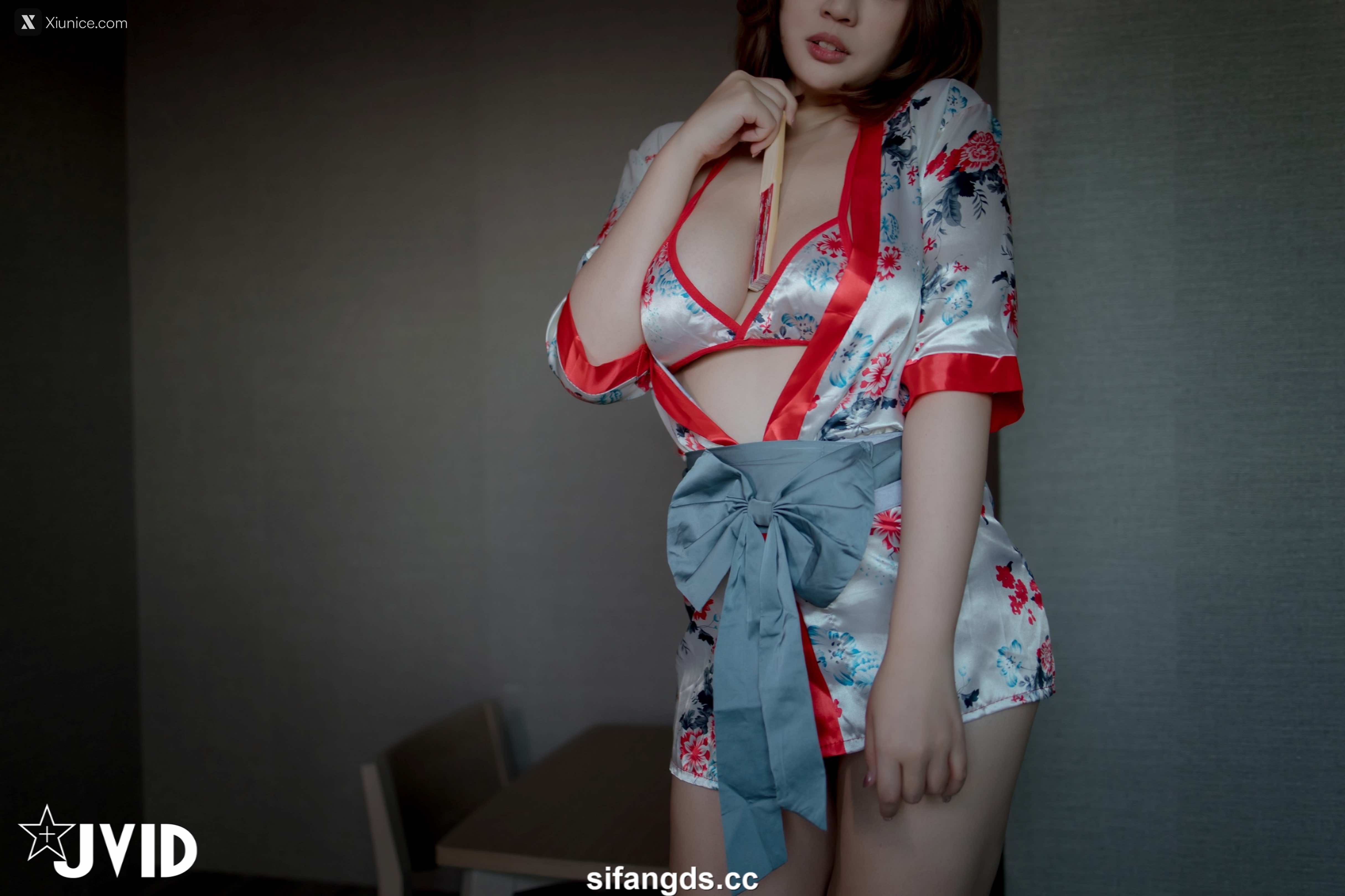 JVID – Ruru茹茹 – 巨乳吃播主拍攝遇到瘋狂粉絲迷暈綁架 第34张