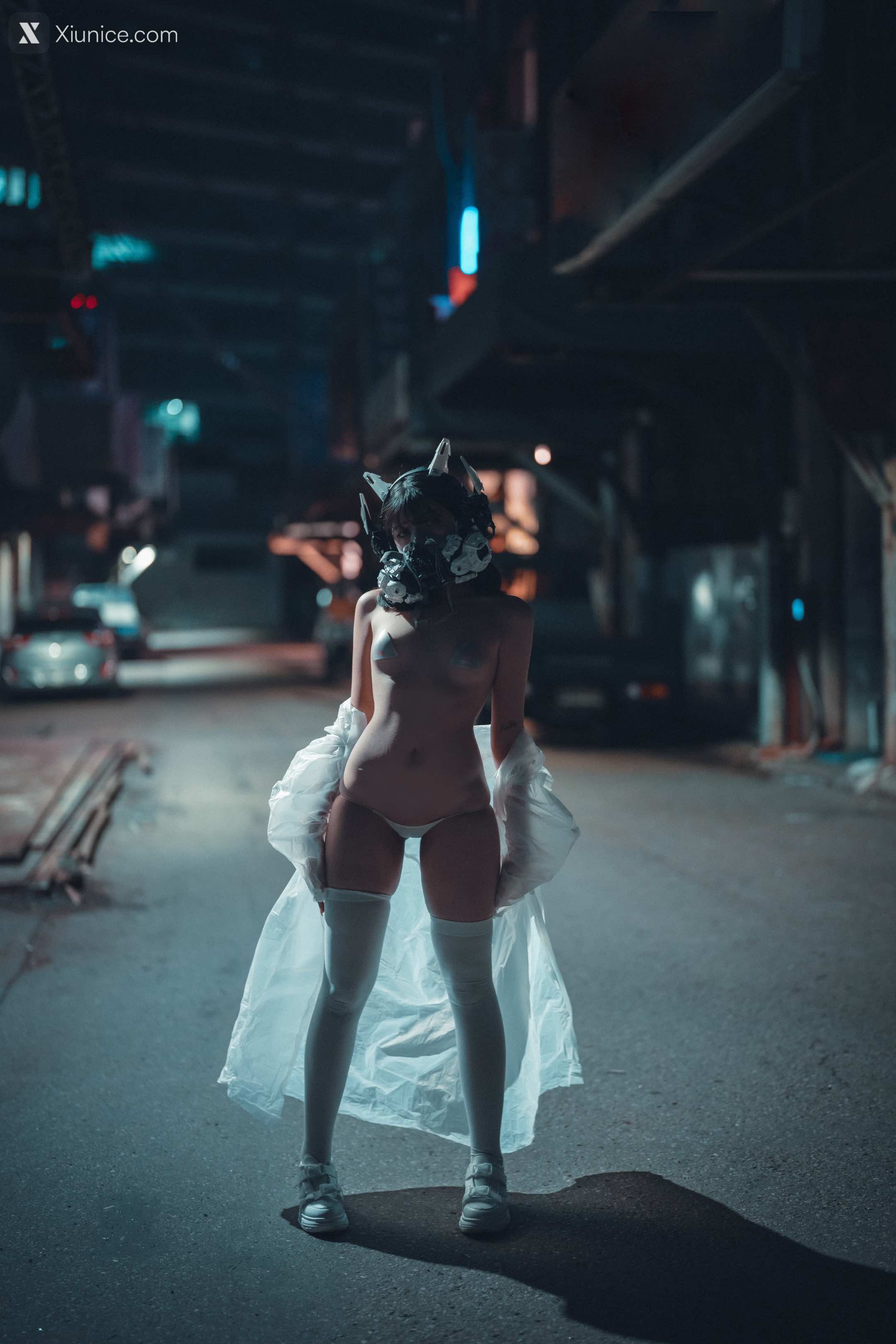 DJAWA Photo – Sonson (손손) – Vagabundo de la Noche (Masked-girl in raincoat) 第20张