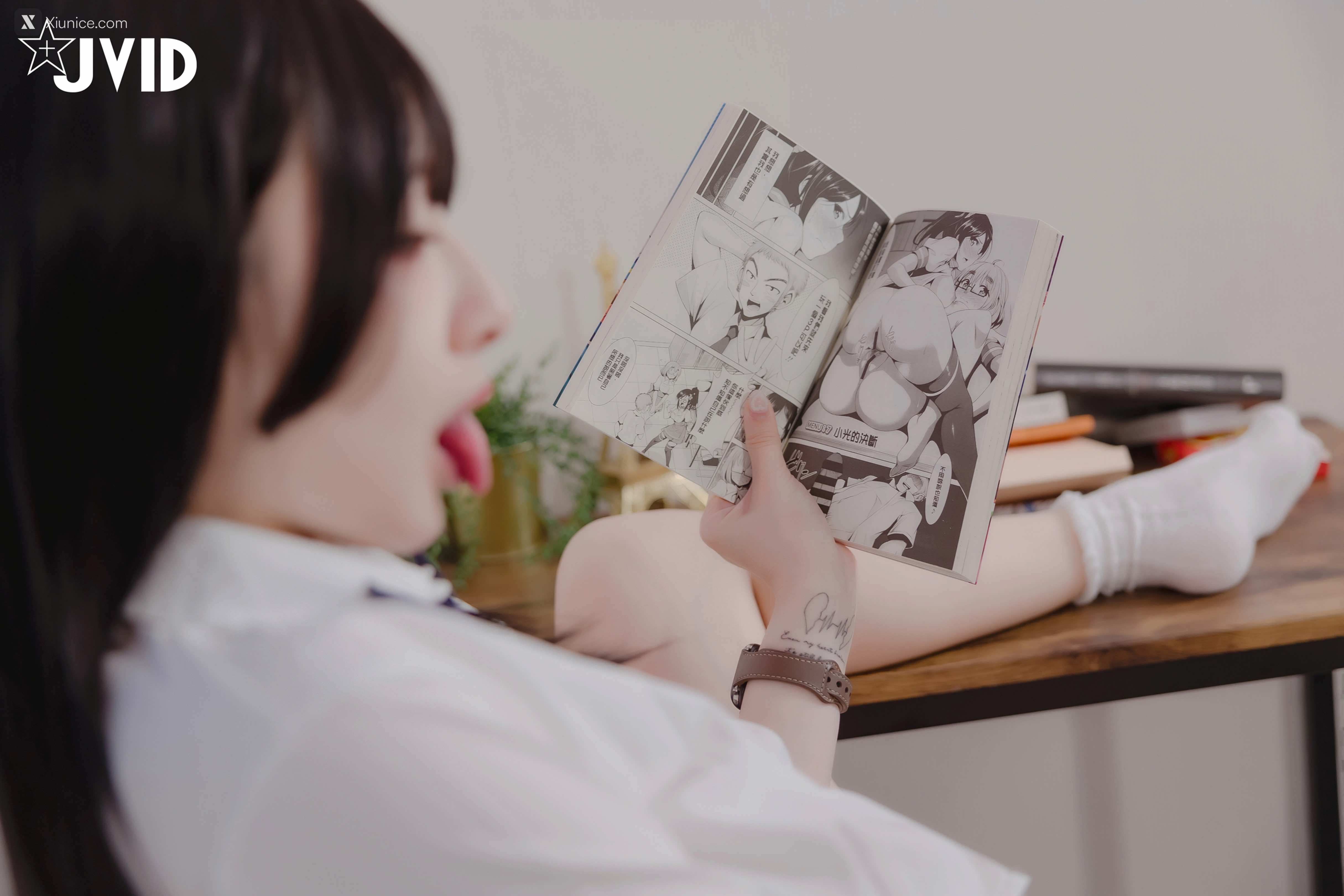 JVID – 黎菲兒 – 超狂真實32Icup學妹-看色色漫畫難解性慾-青春期少女情慾初開-邀約學長打電動互尬沒想到擦槍走火變成打炮切磋 第37张
