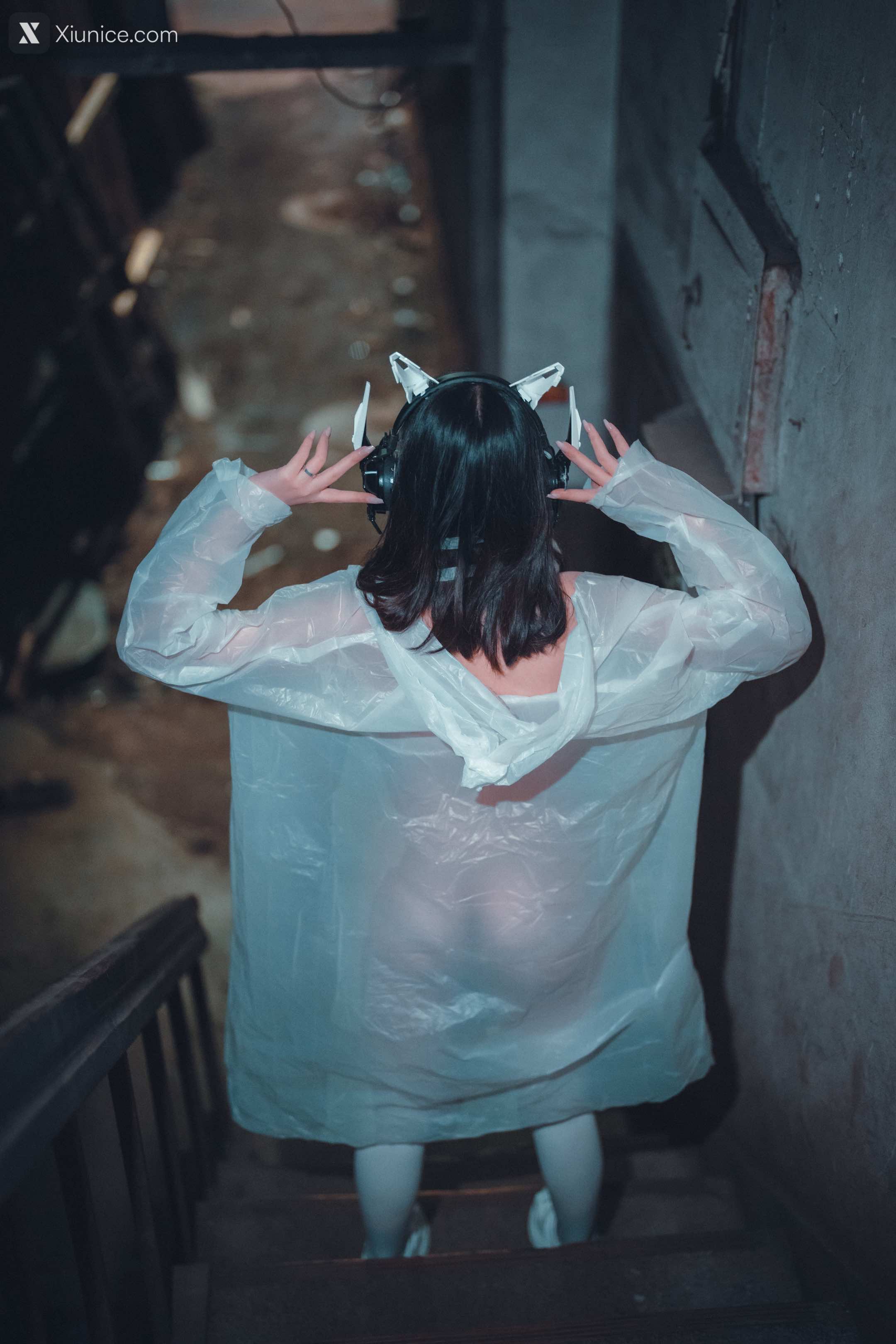 DJAWA Photo – Sonson (손손) – Vagabundo de la Noche (Masked-girl in raincoat) 第71张