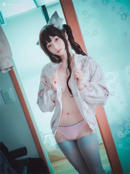 DJAWA Photo – Bambi (밤비) – The cat I picked up turned into a girl
