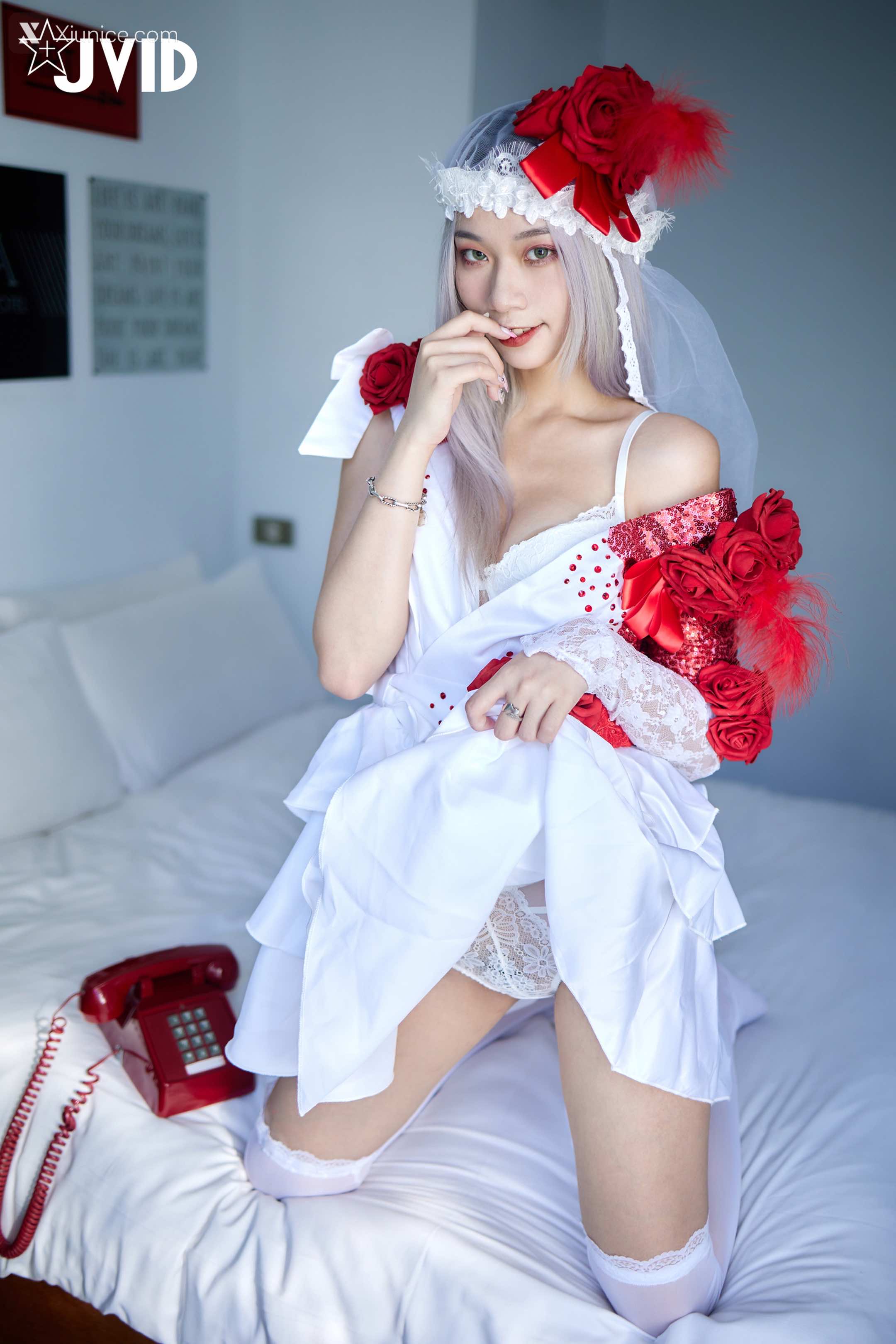 JVID – Verna – 「萬聖節鬼魅之月」第五人格調香師Verna性感解密 隱藏版影片 第22张
