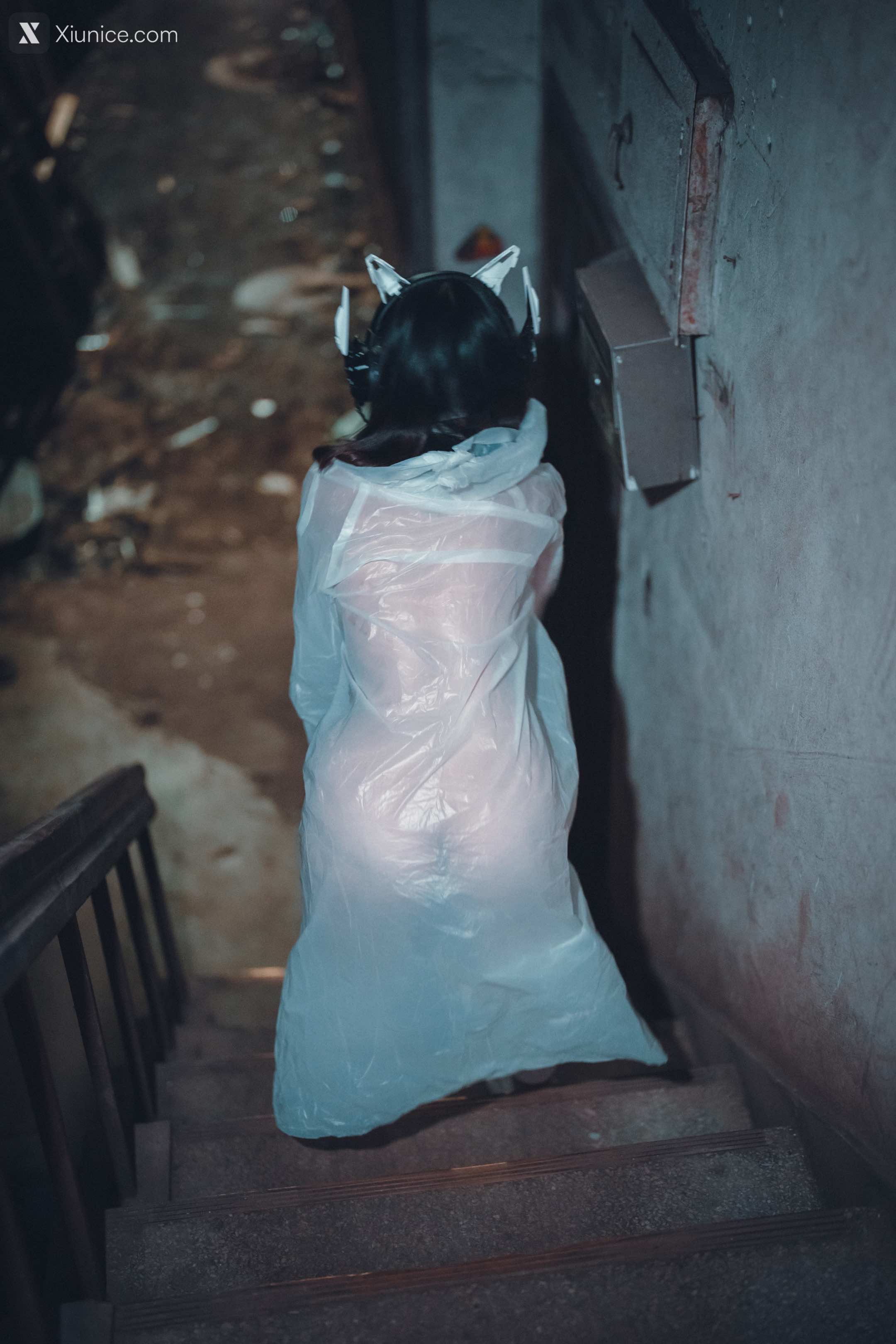 DJAWA Photo – Sonson (손손) – Vagabundo de la Noche (Masked-girl in raincoat) 第72张