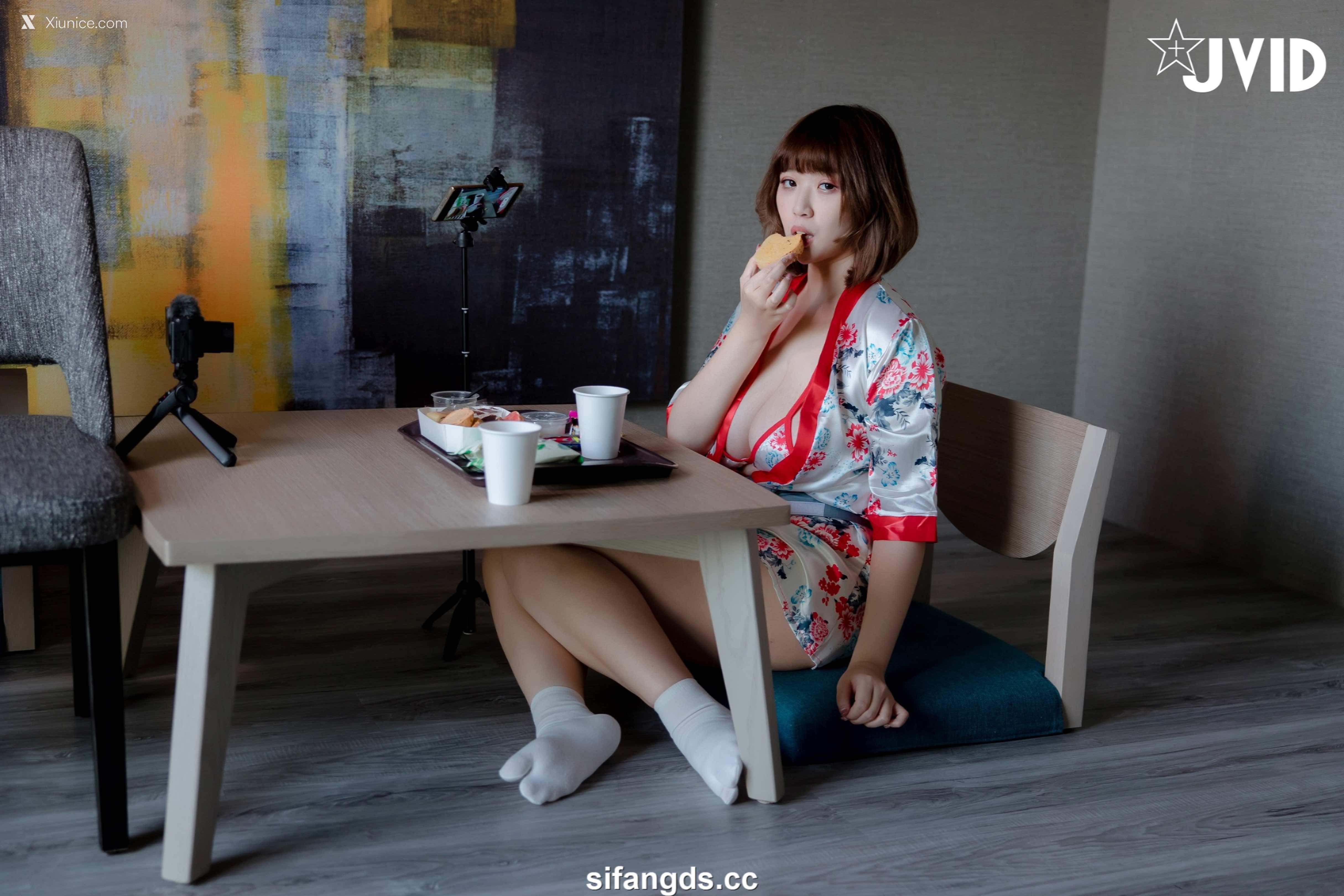 JVID – Ruru茹茹 – 巨乳吃播主拍攝遇到瘋狂粉絲迷暈綁架 第90张
