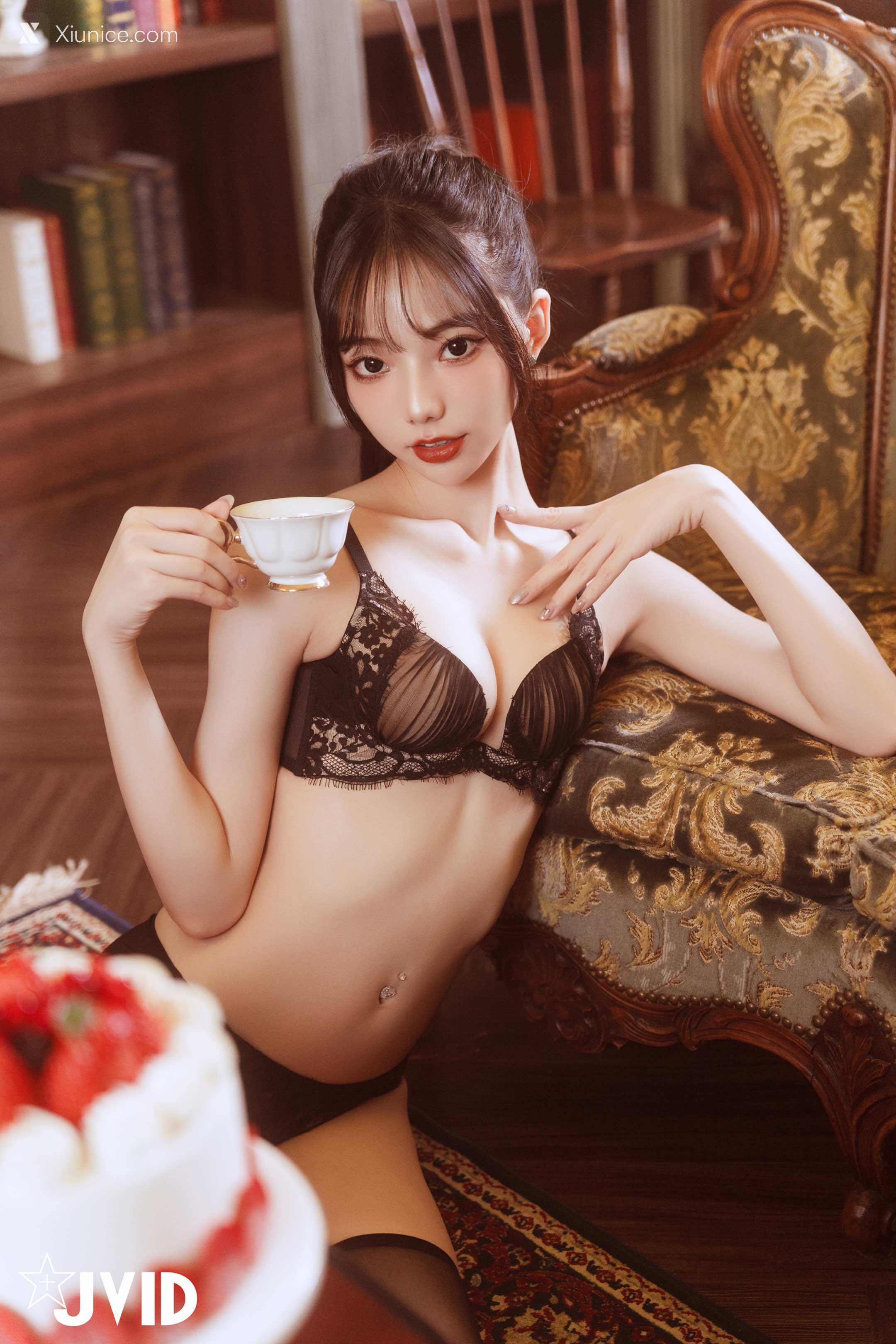 JVID – 啾啾 – ゾンビ殭屍版女友注射愛の能量變成人類!!! 第22张