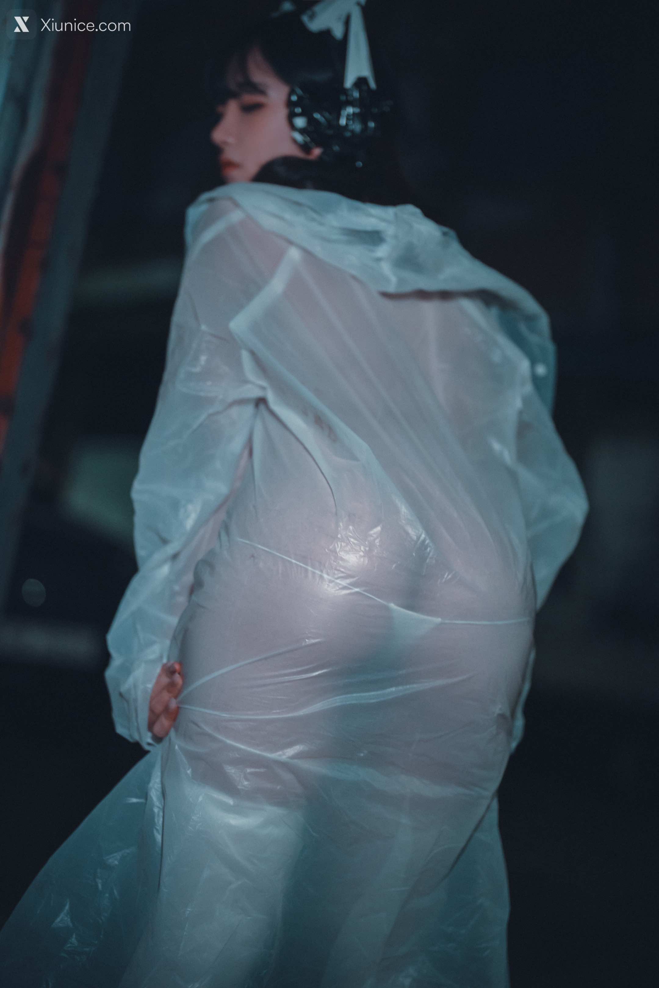 DJAWA Photo – Sonson (손손) – Vagabundo de la Noche (Masked-girl in raincoat) 第54张