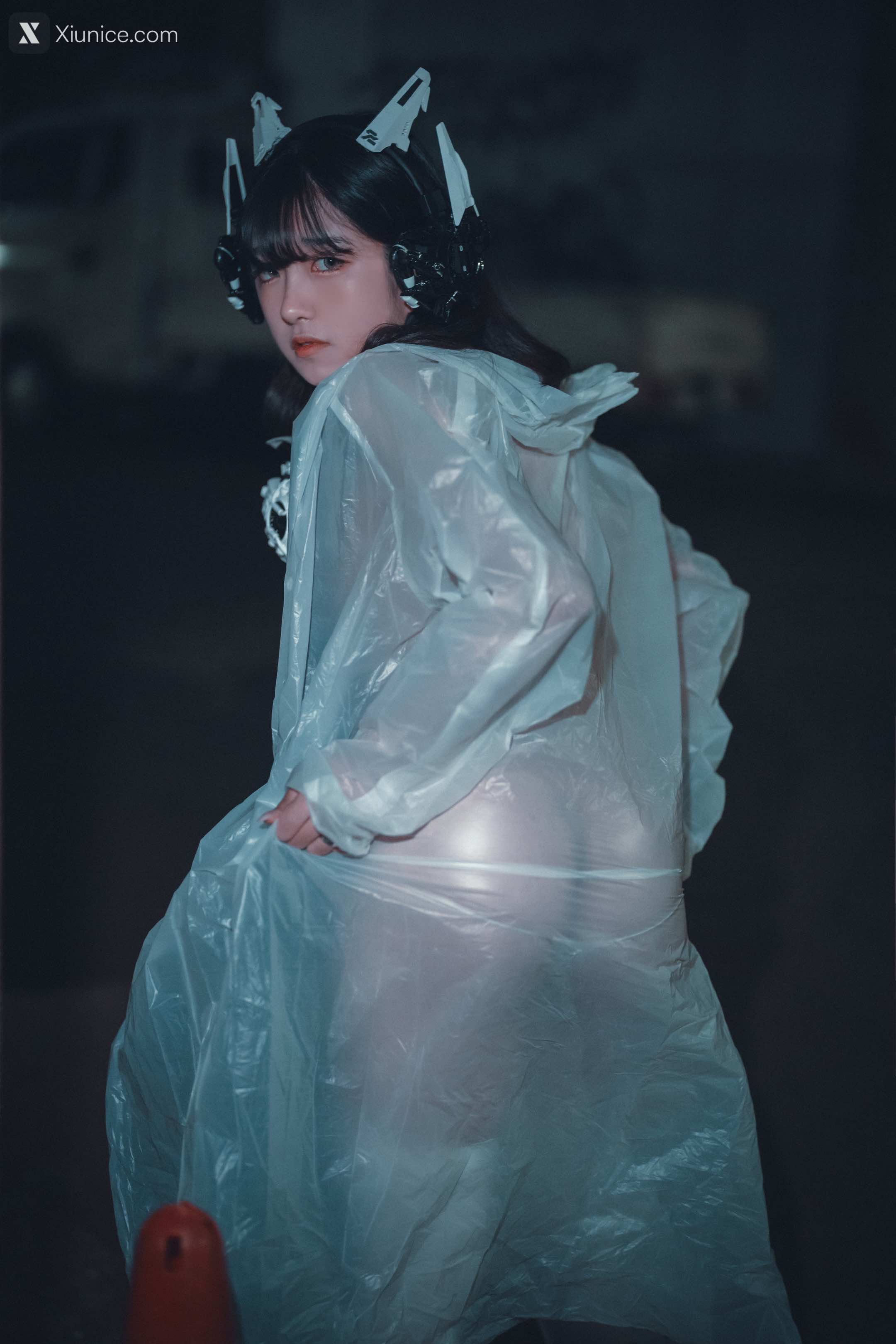 DJAWA Photo – Sonson (손손) – Vagabundo de la Noche (Masked-girl in raincoat) 第51张