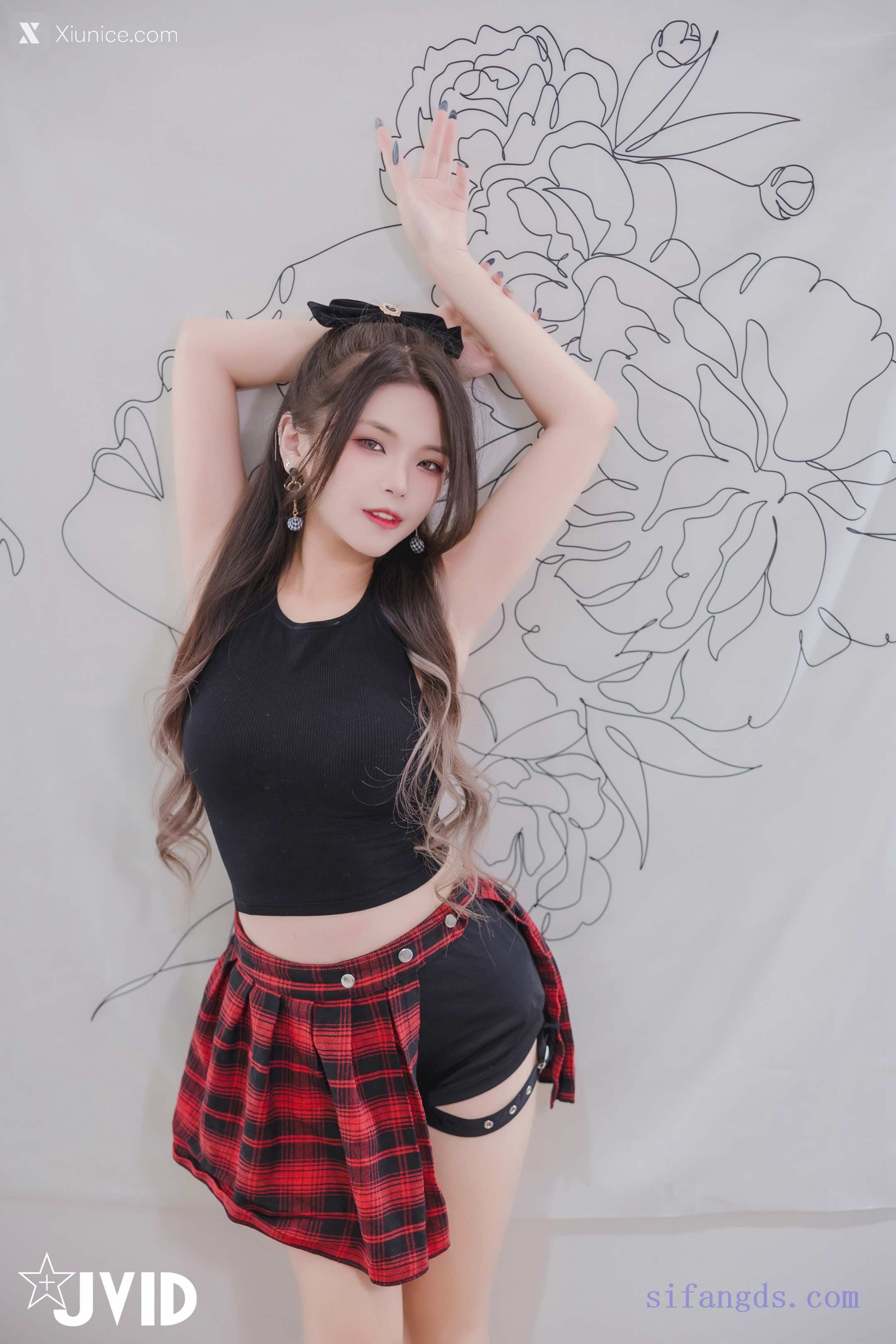 JVID – 寶寶 – 房东女儿爱上大叔房客 32F天然水滴奶 相约见面脱光求爱 第28张