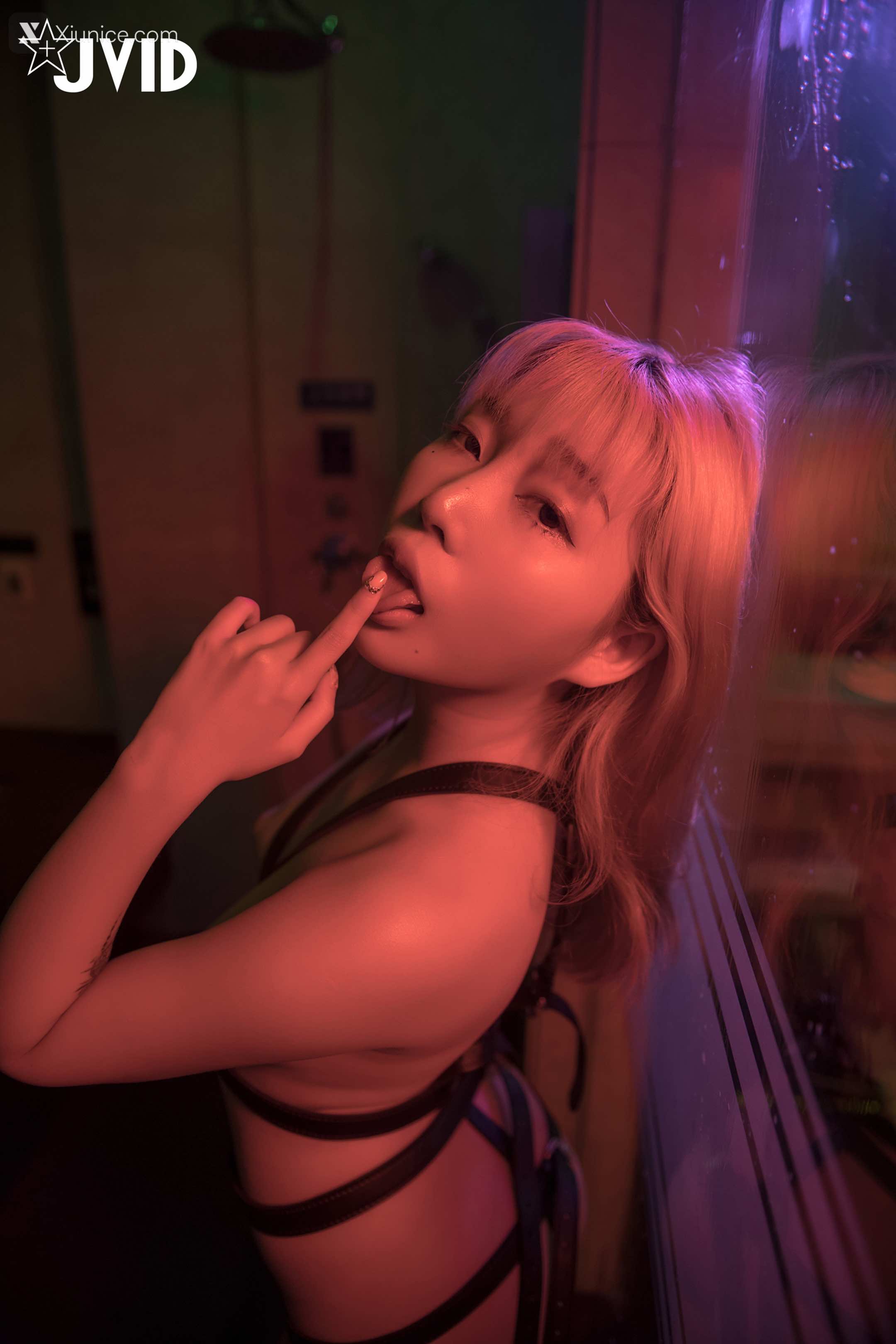 JVID – Stacy – 摇曳的光影中被束缚的美女渐渐的穴湿了等妳来征服 第15张
