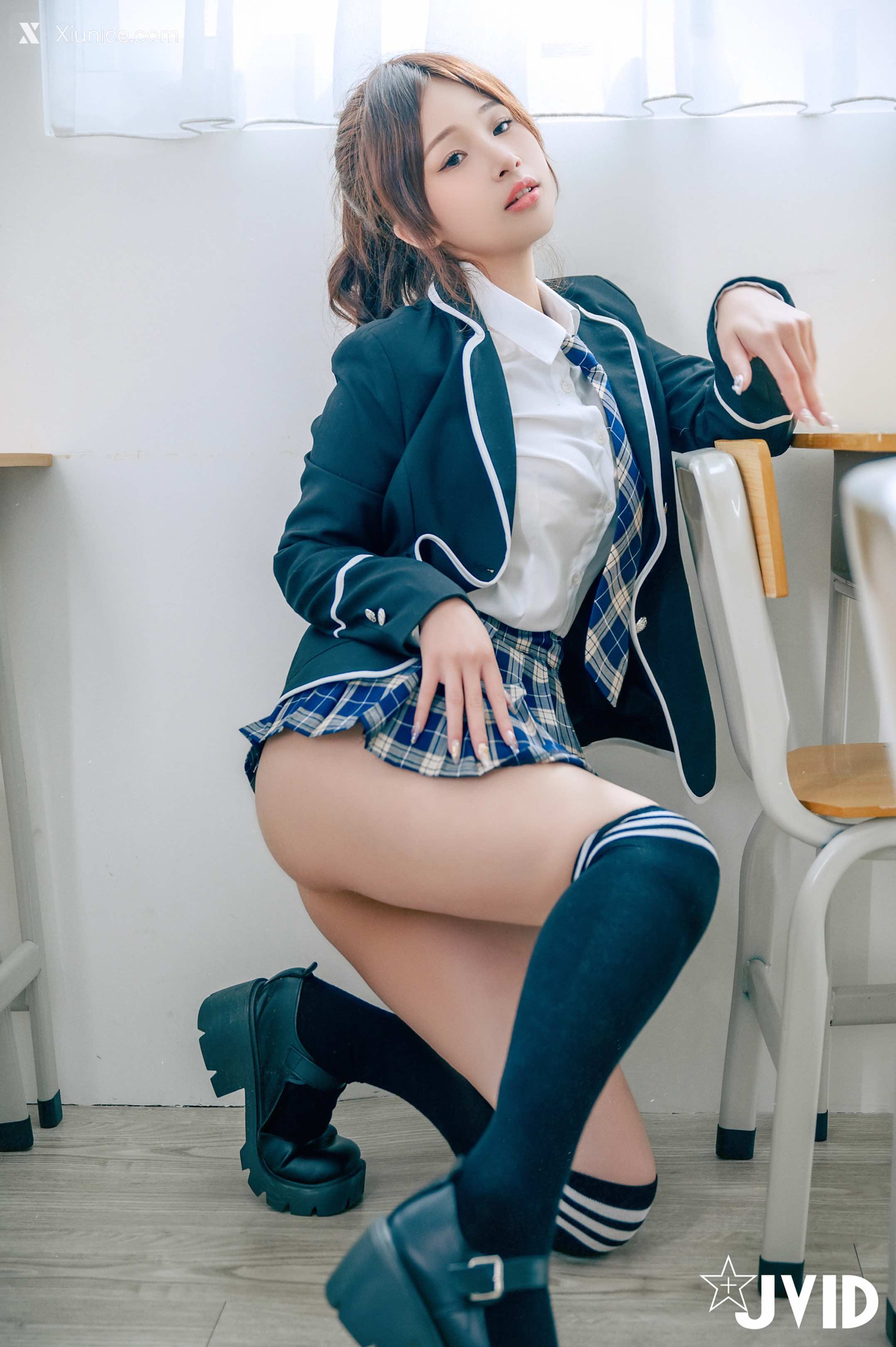 JVID – 婕咪 Juice – 下课后在教室色色被老师发现 第94张