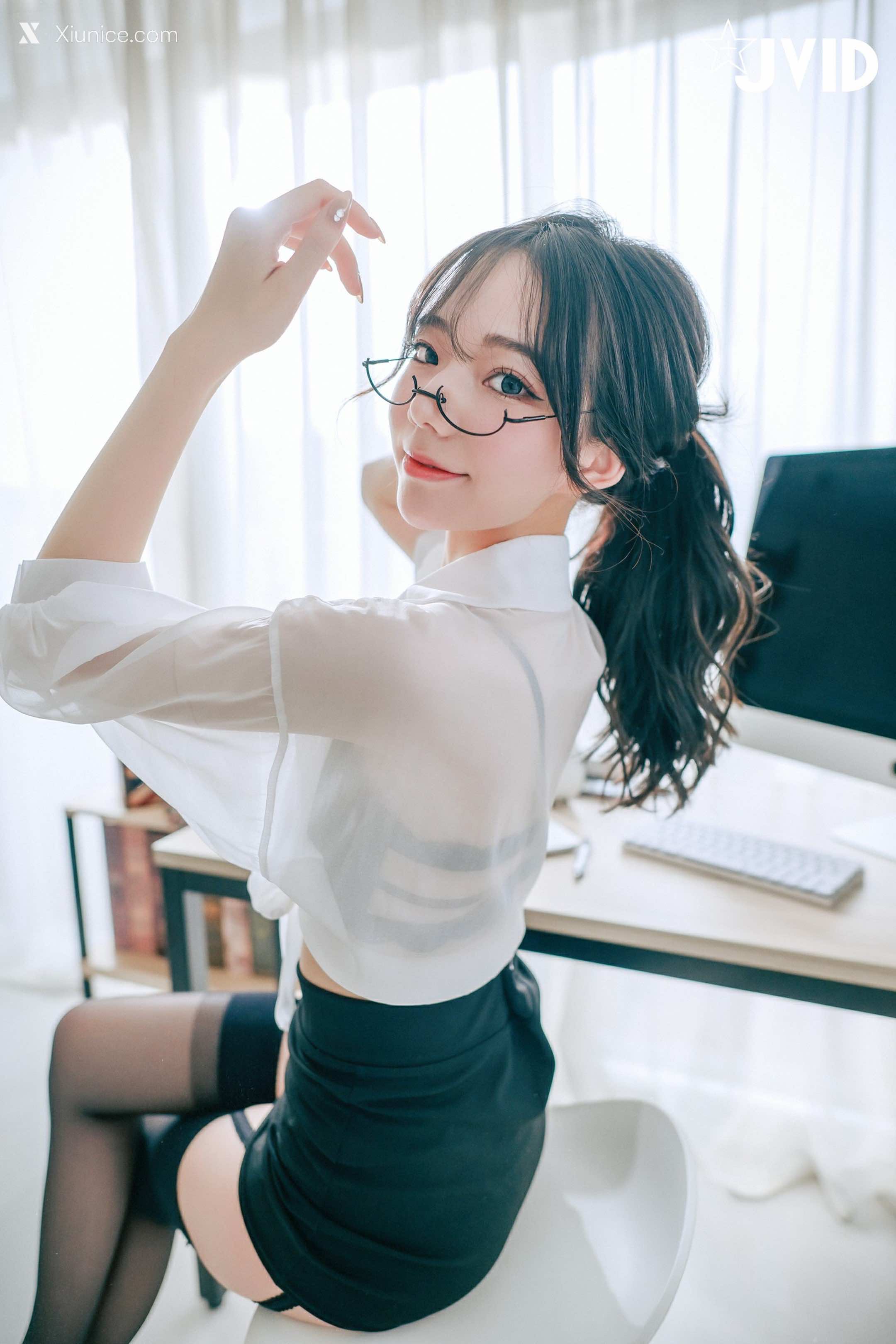 JVID – 啾啾-淫欲小秘書 第151张