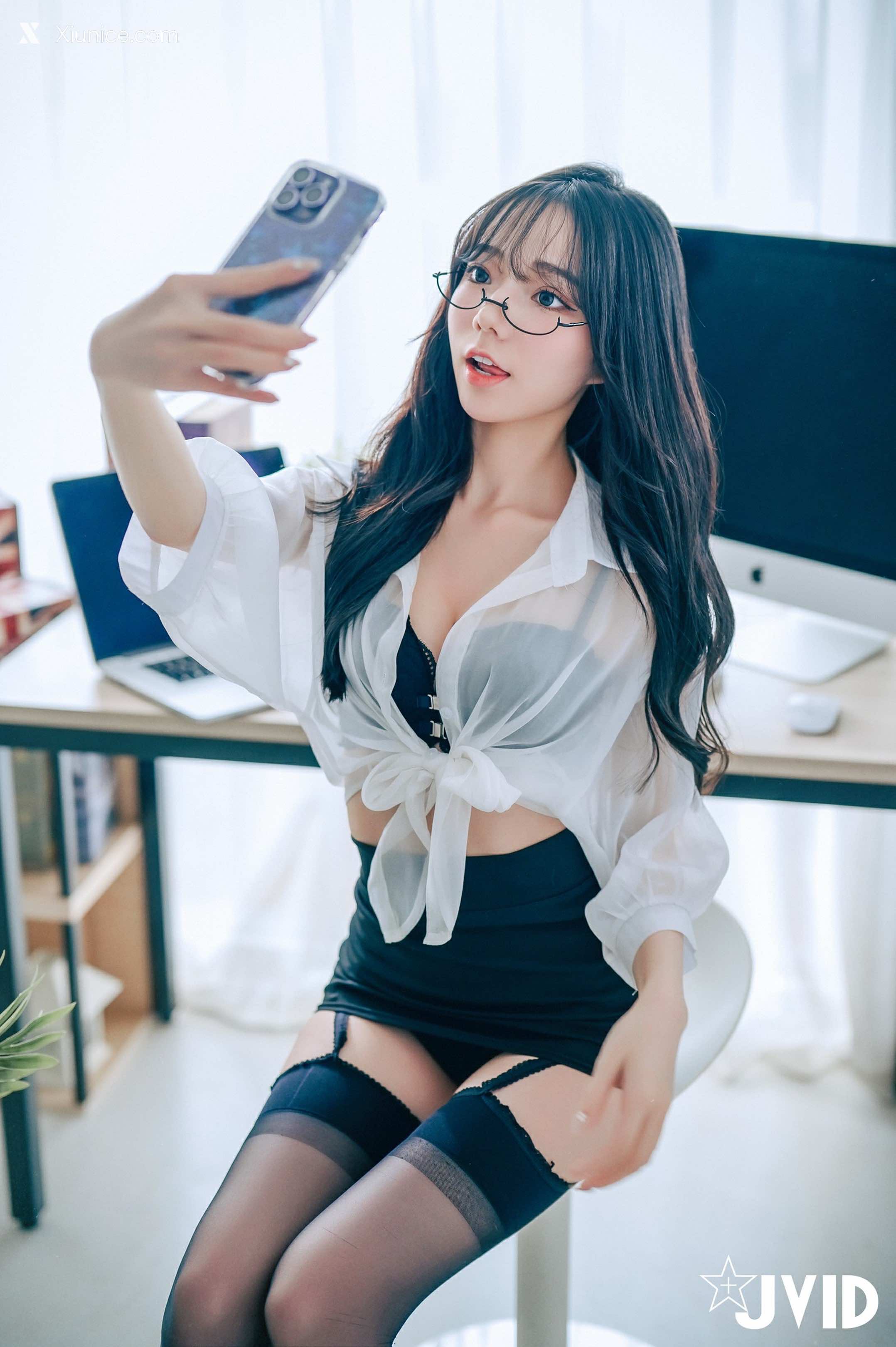 JVID – 啾啾-淫欲小秘書 第23张