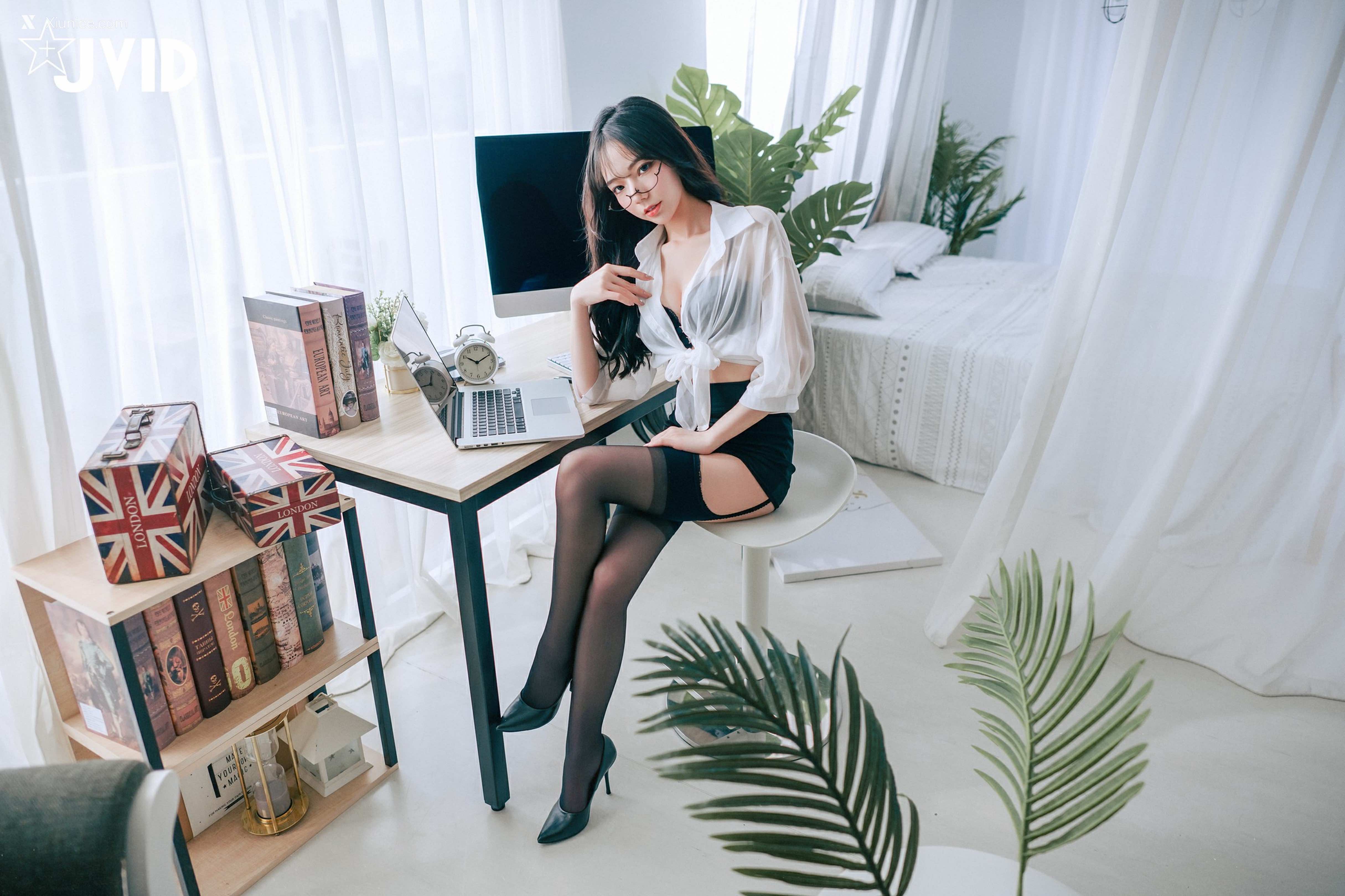 JVID – 啾啾-淫欲小秘書 第157张