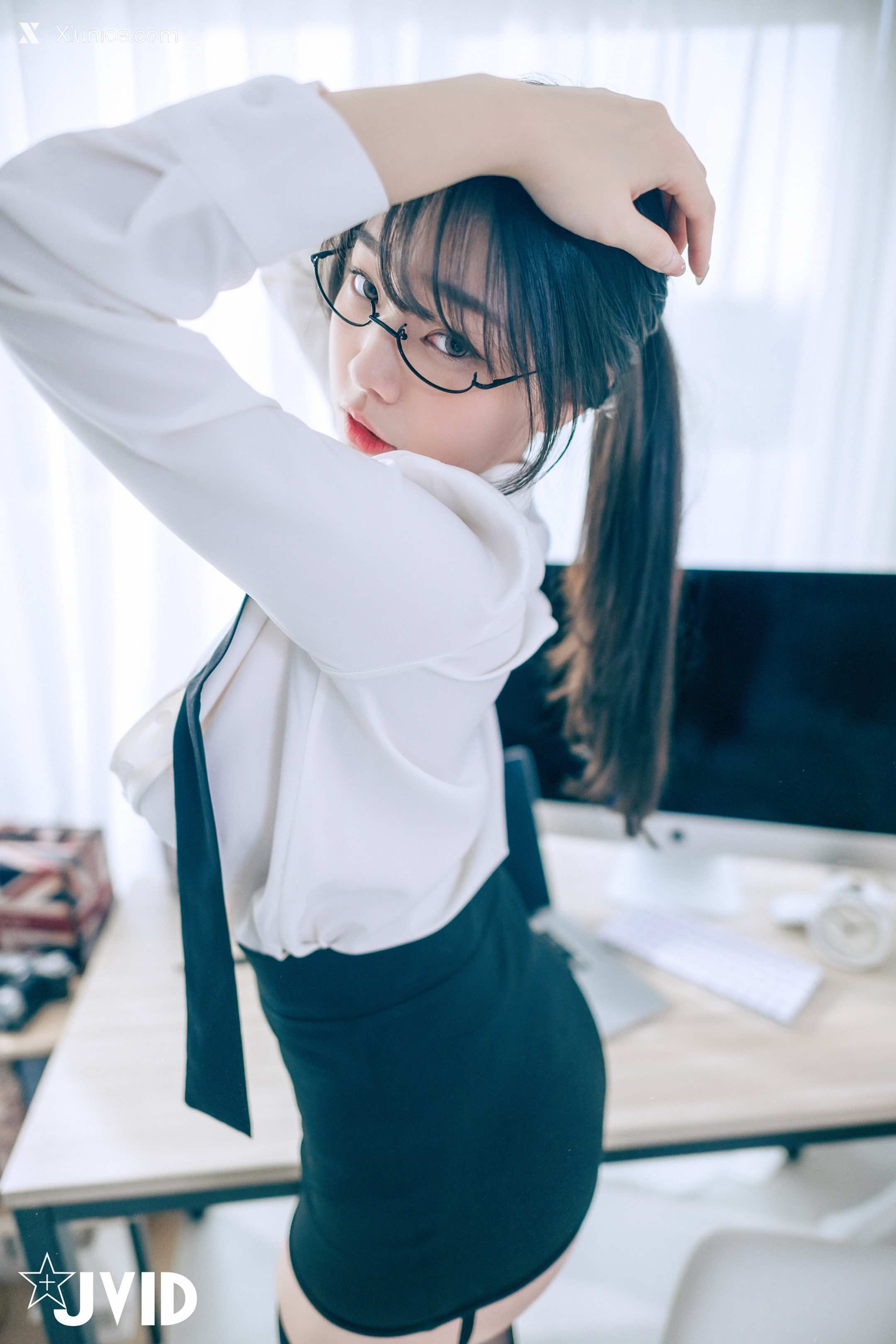 JVID – 苡昕 Slivia – 超巨乳女秘書 第24张