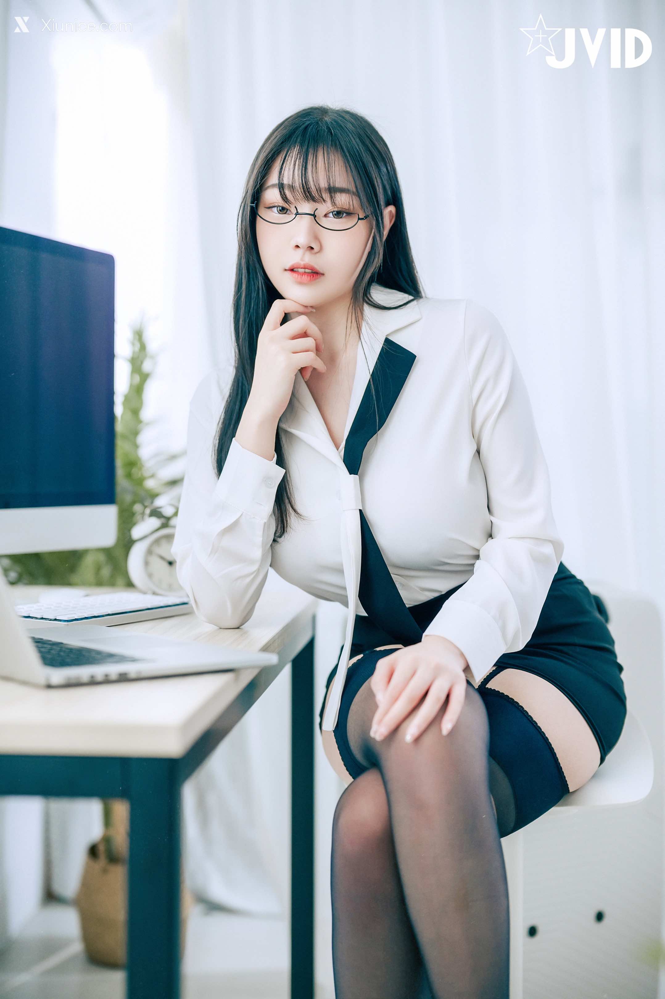 JVID – 苡昕 Slivia – 超巨乳女秘書 第3张