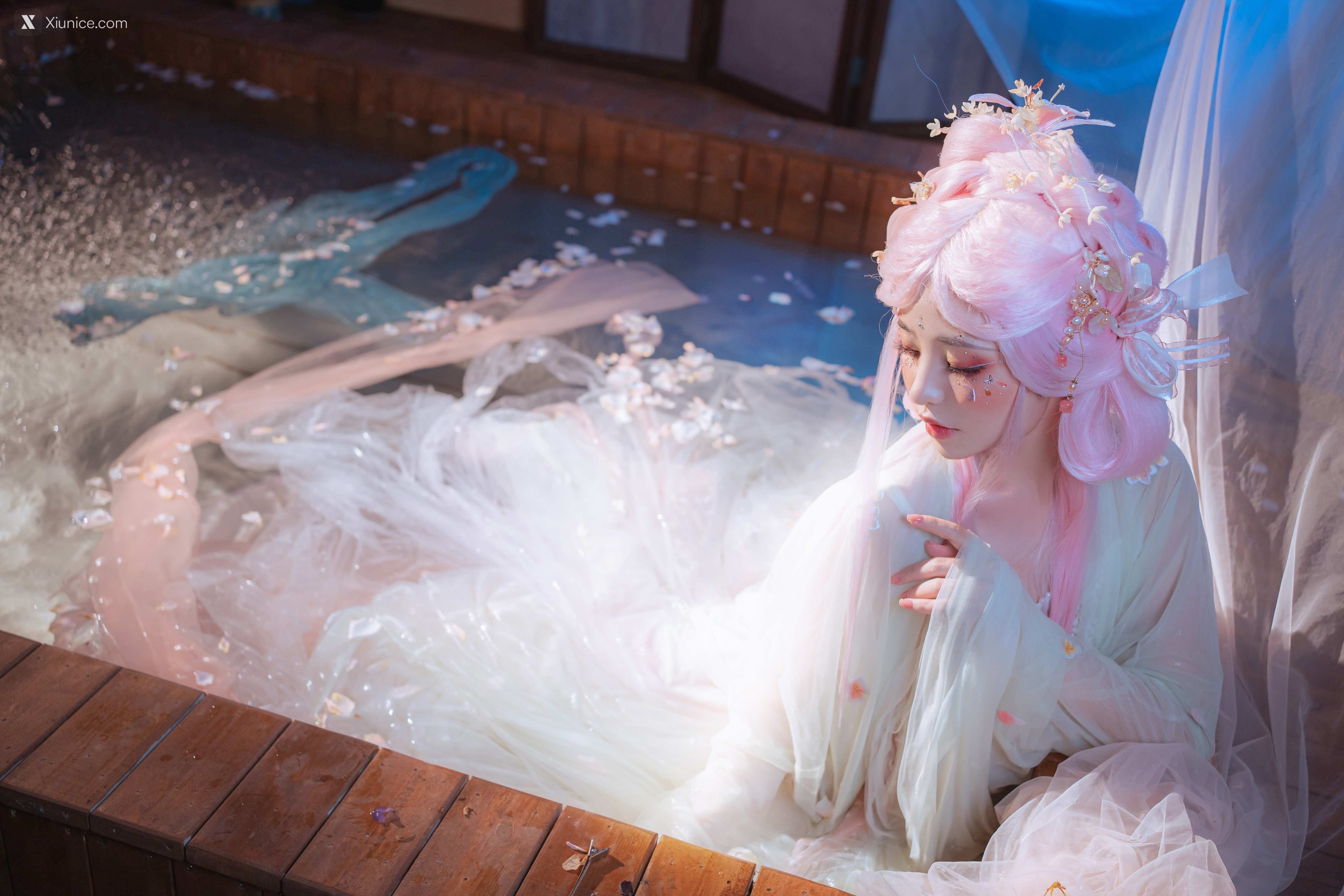 Coser@爆机少女喵小吉 (Nekokoyoshi) 临江仙 第1张